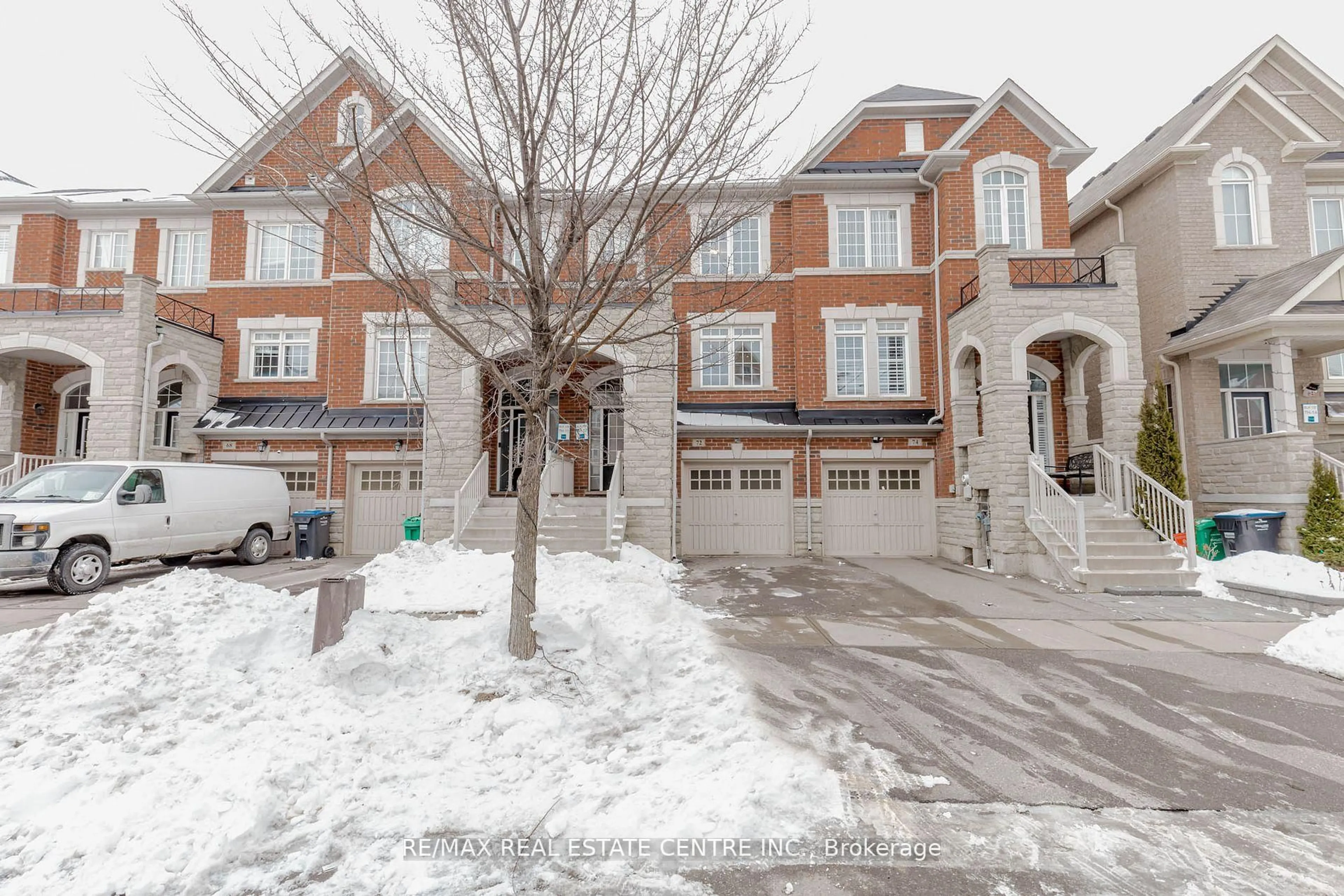 Unknown for 72 Rockman Cres, Brampton Ontario L7A 3Z9