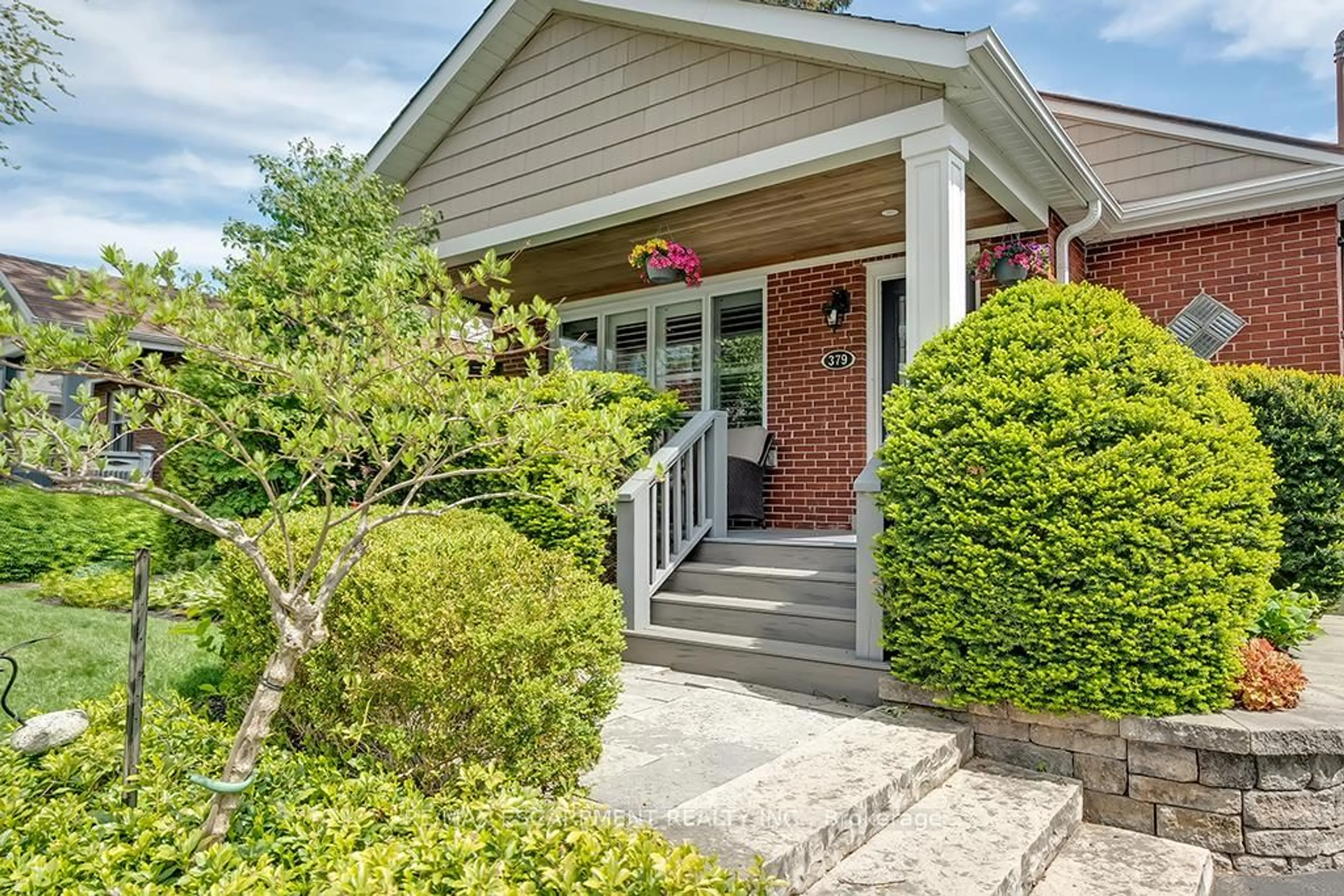 Home with brick exterior material, street for 379 Delaware Ave, Burlington Ontario L7R 3B4