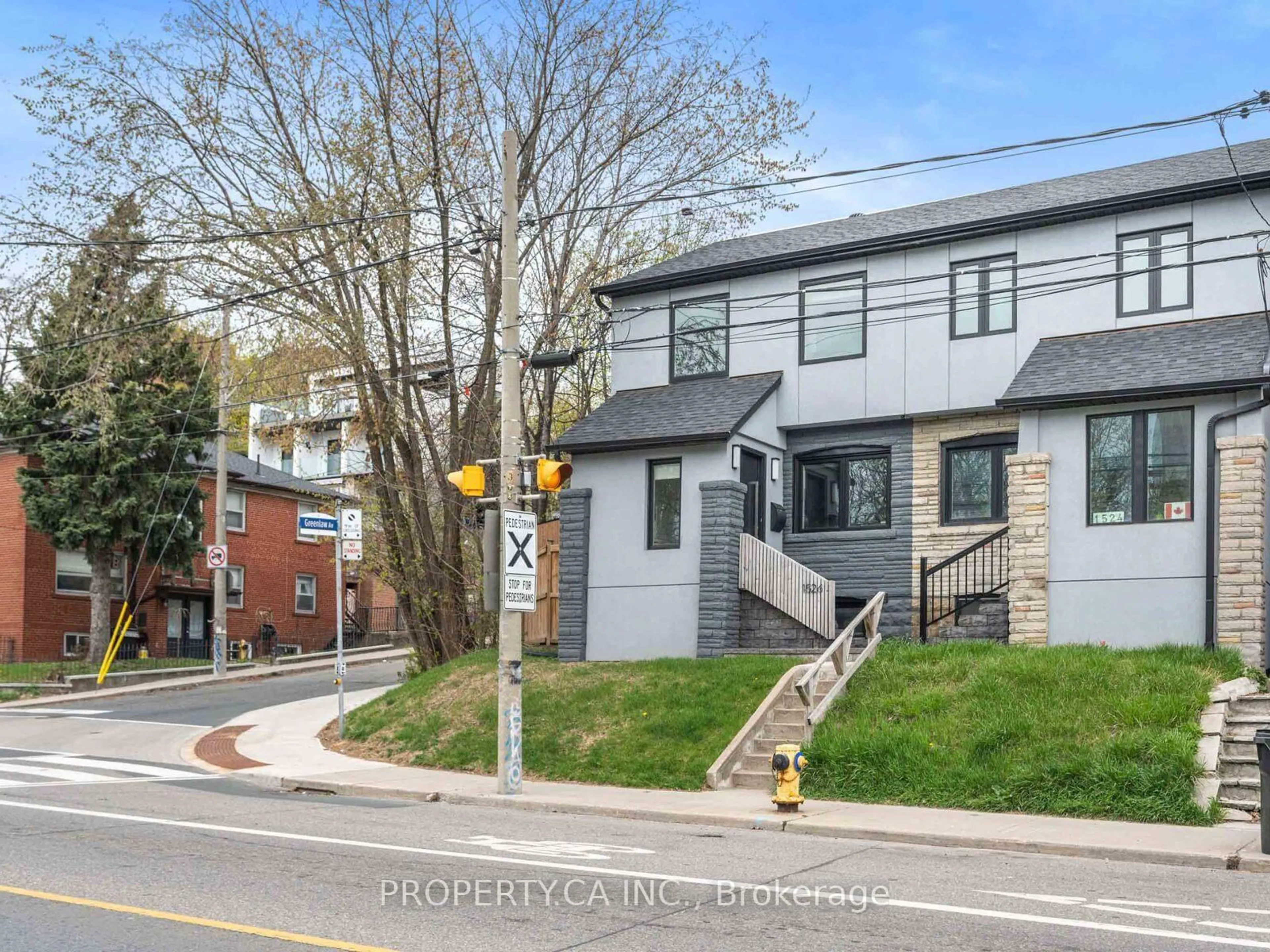 Home with brick exterior material, street for 1526 Davenport Rd, Toronto Ontario M6H 2H8