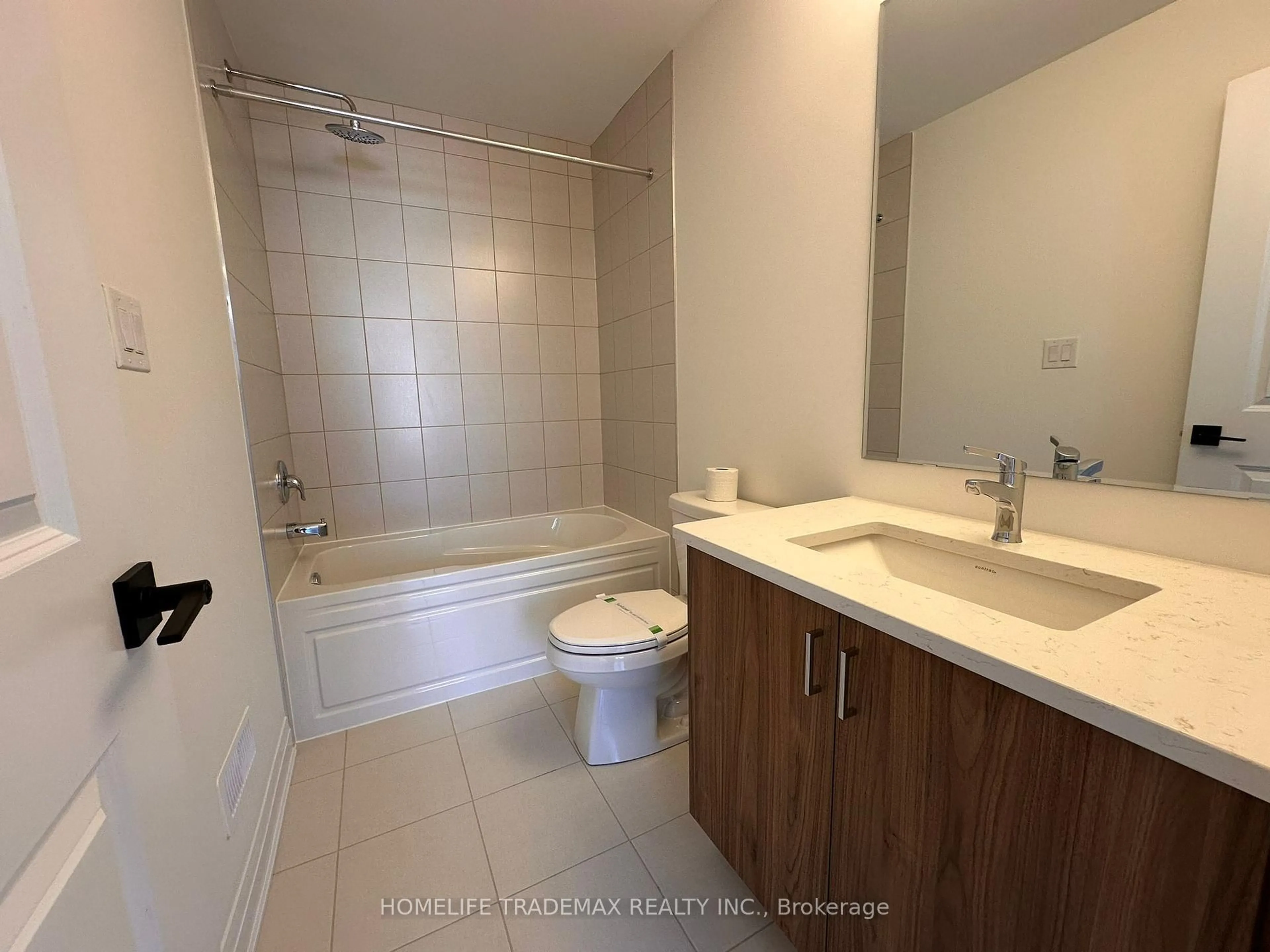 Standard bathroom, unknown for 3272 Mariner Passage, Oakville Ontario L6M 5S6