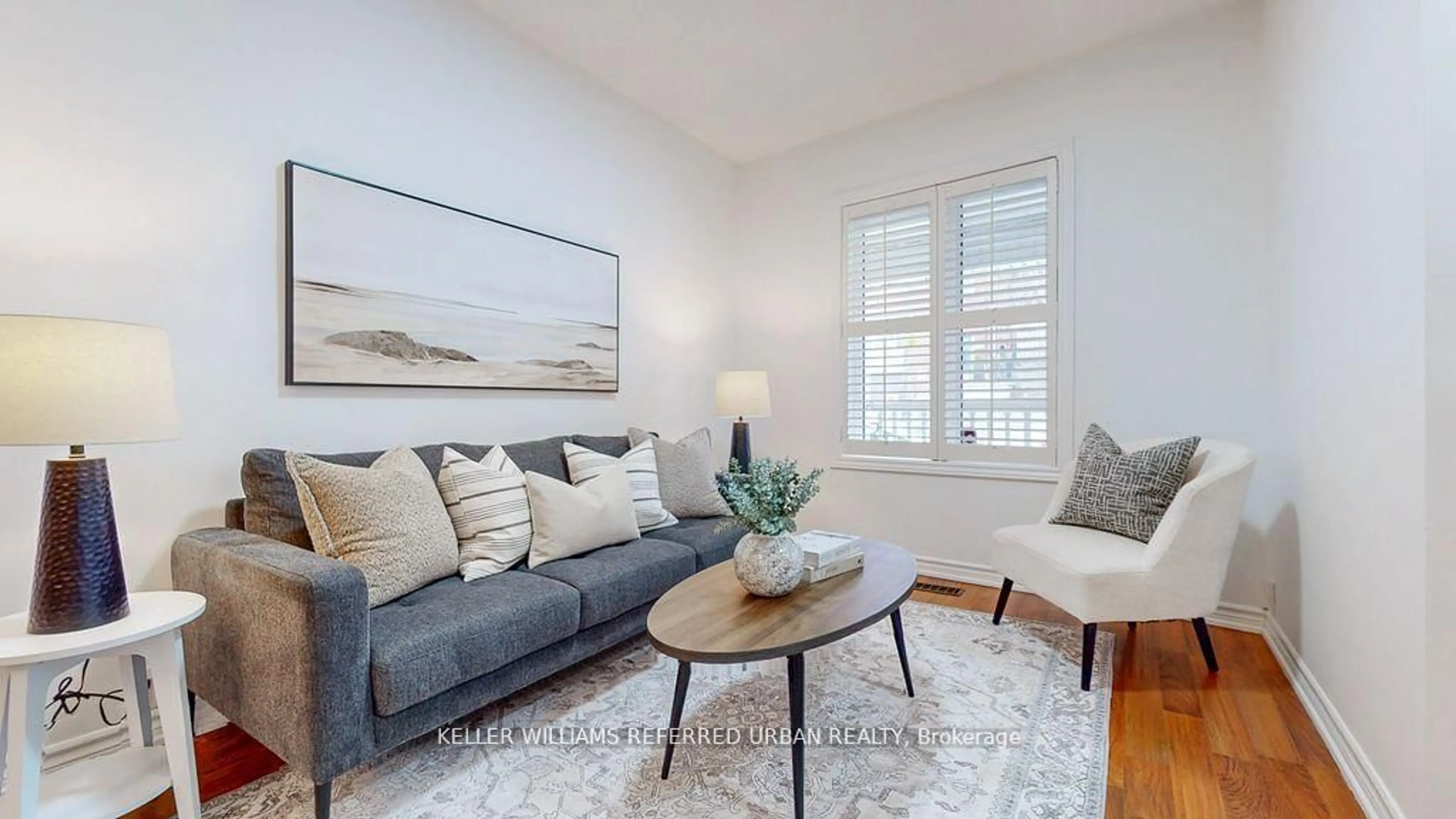 Living room with furniture, unknown for 1269 Davenport Rd, Toronto Ontario M6H 2H2