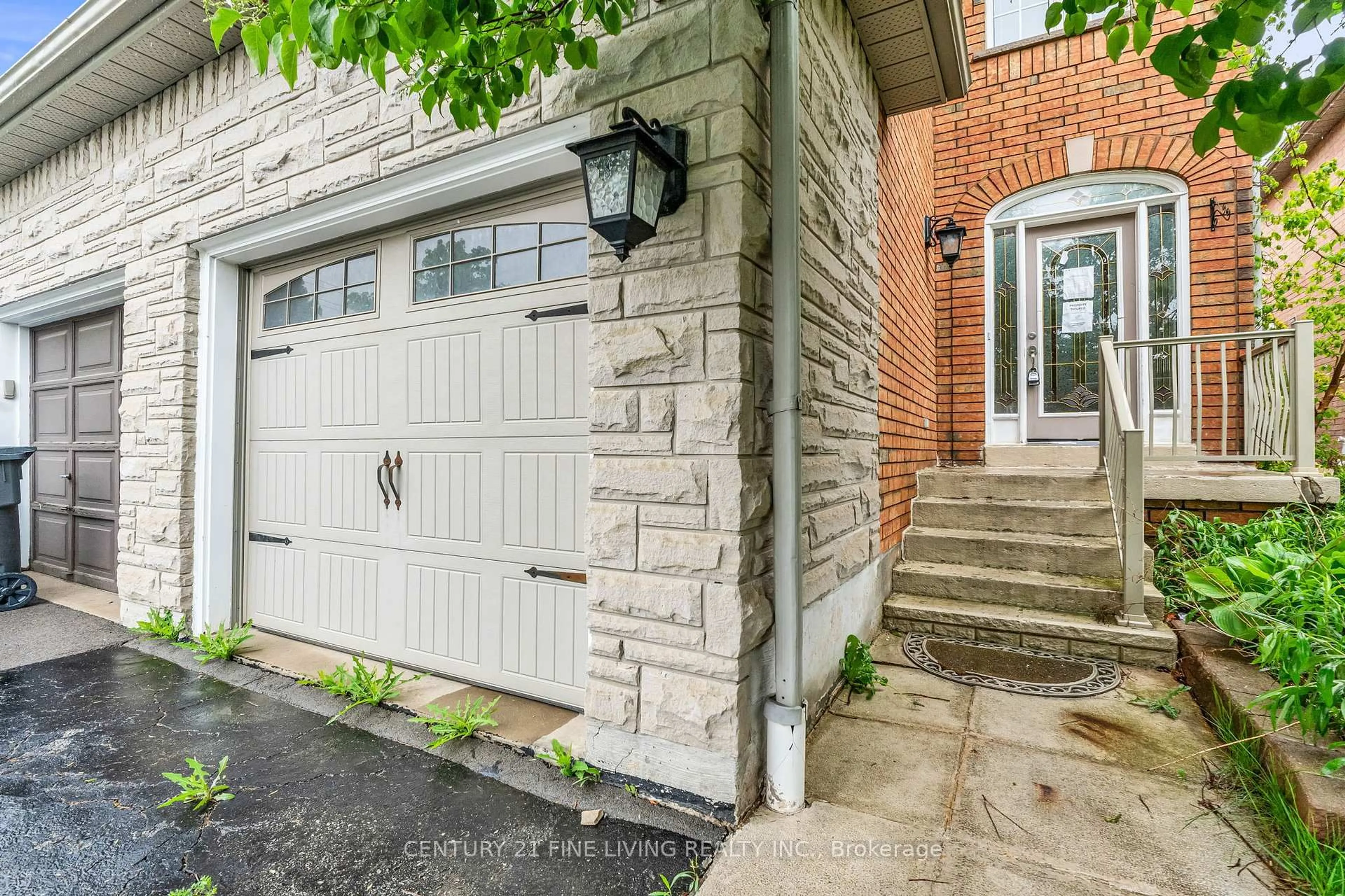 Unknown for 6443 Saratoga Way, Mississauga Ontario L5N 7V7
