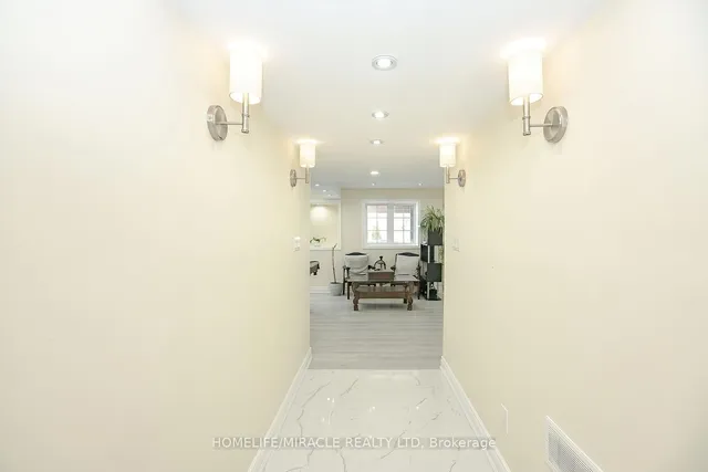 Additional property image - 24 Old Cleeve Cres