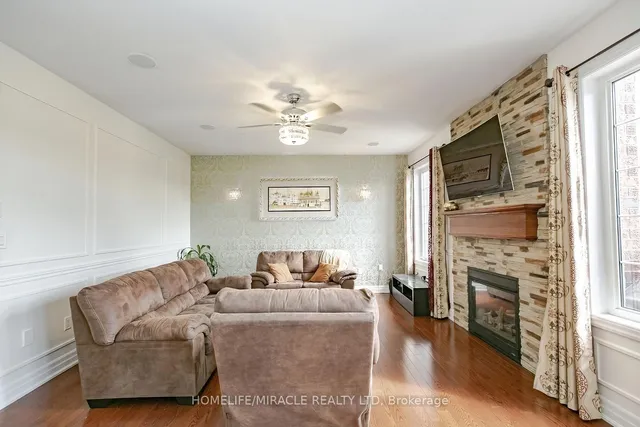 Additional property image - 24 Old Cleeve Cres