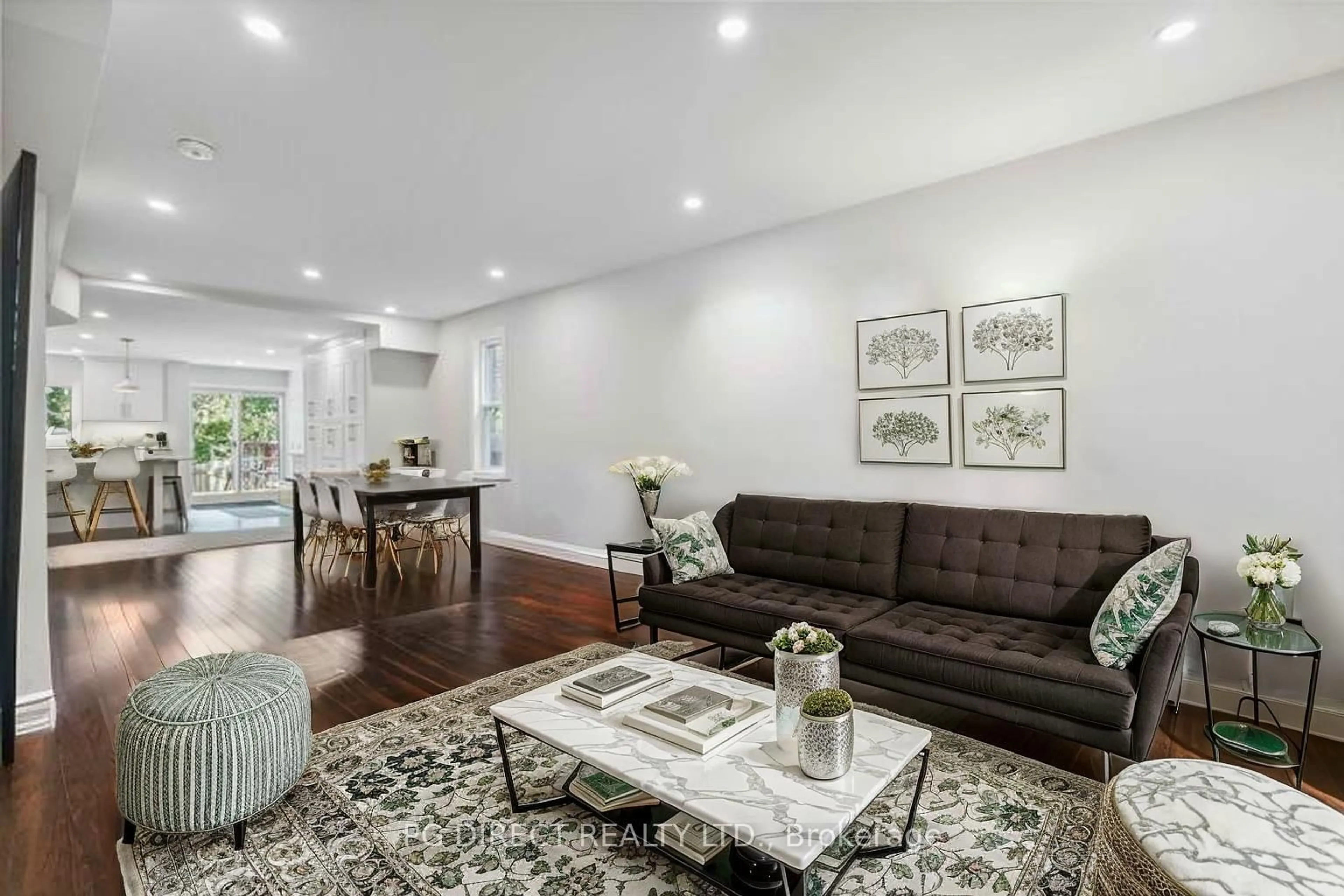 Living room with furniture, unknown for 27 Warren Cres, Toronto Ontario M6S 4S1