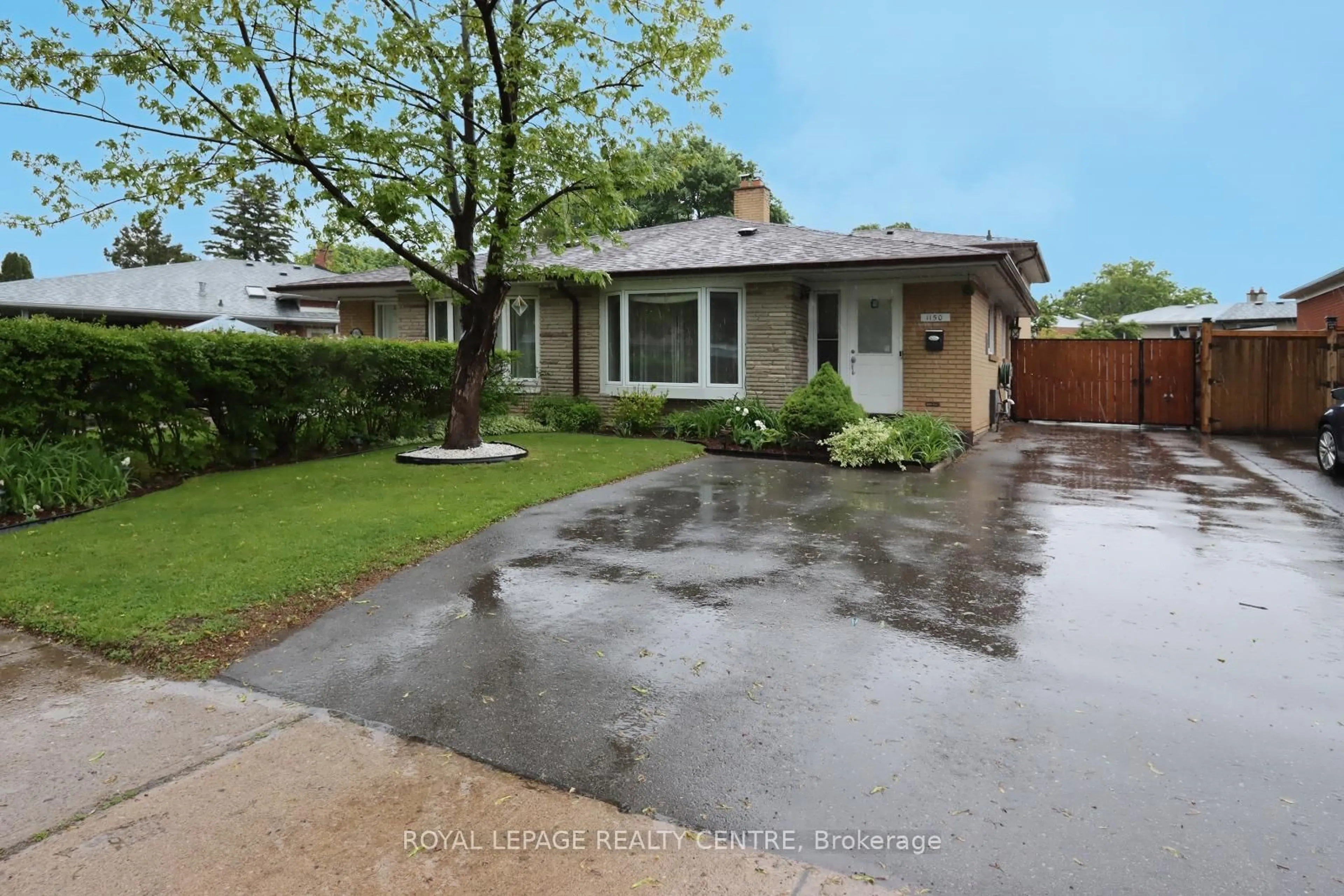 Unknown for 1150 Saturnia Cres, Mississauga Ontario L4Y 2M3