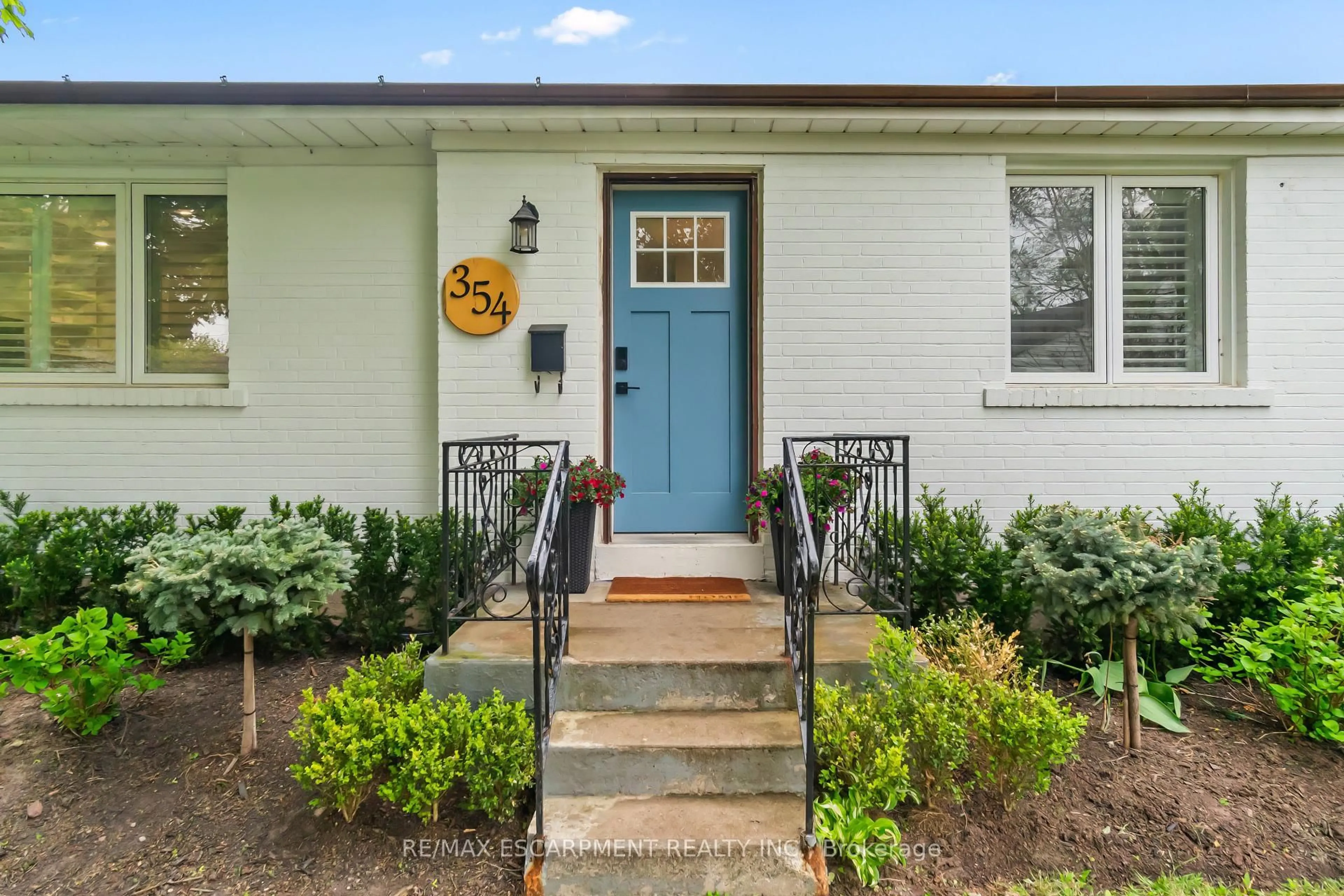 Unknown for 354 Bartos Dr, Oakville Ontario L6K 3E6