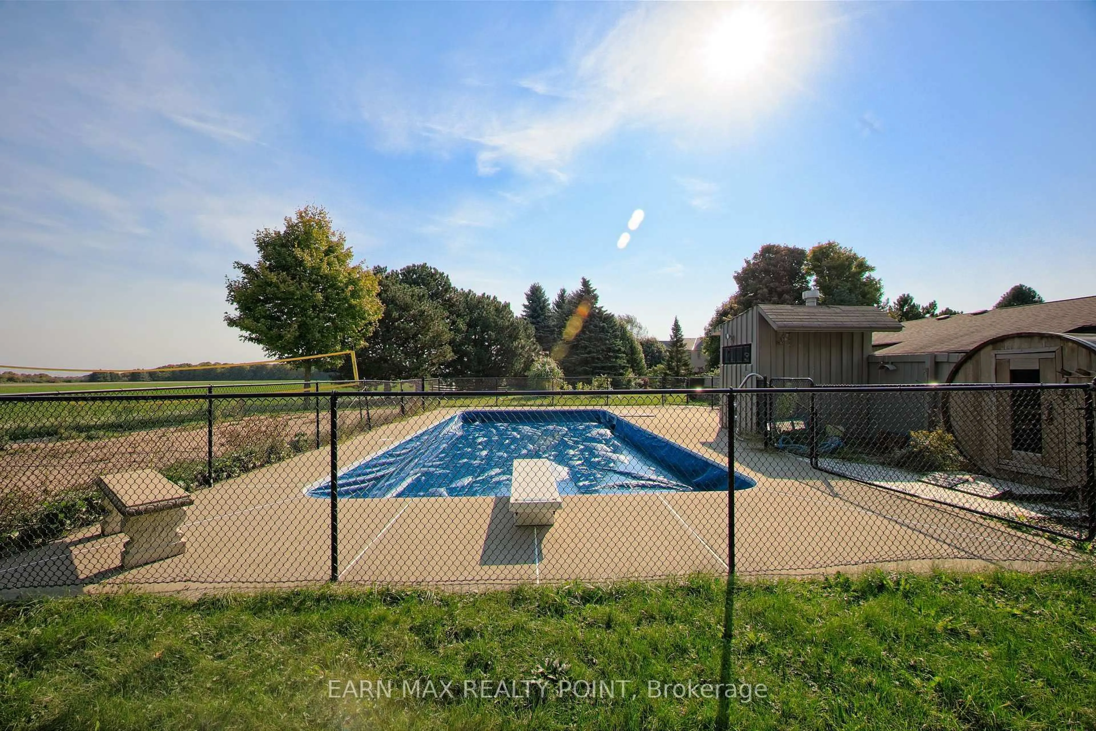 Pool for 14399 Kennedy Rd, Caledon Ontario L7C 2H4