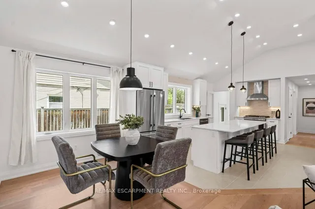 Additional property image - 877 Condor Dr