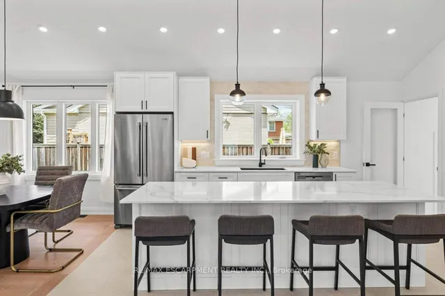 Additional property image - 877 Condor Dr