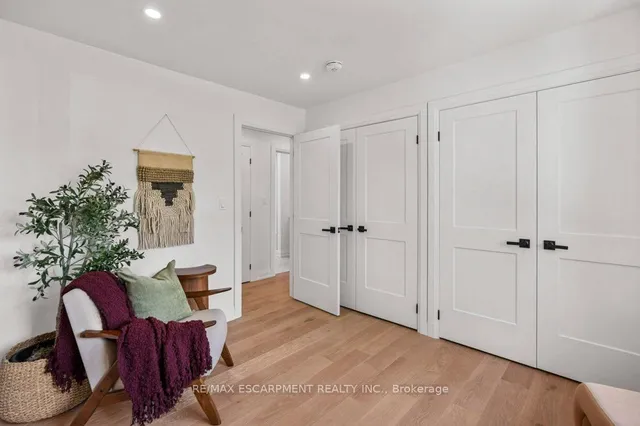 Additional property image - 877 Condor Dr