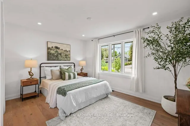 Additional property image - 877 Condor Dr