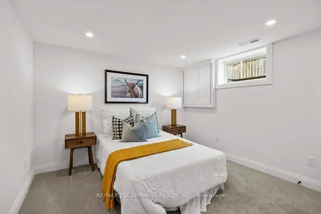 Additional property image - 877 Condor Dr