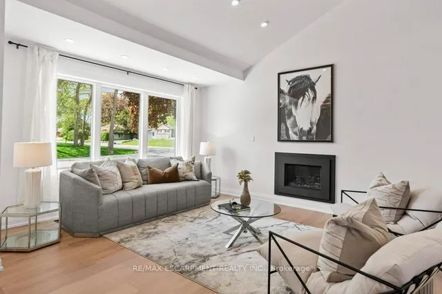 Additional property image - 877 Condor Dr
