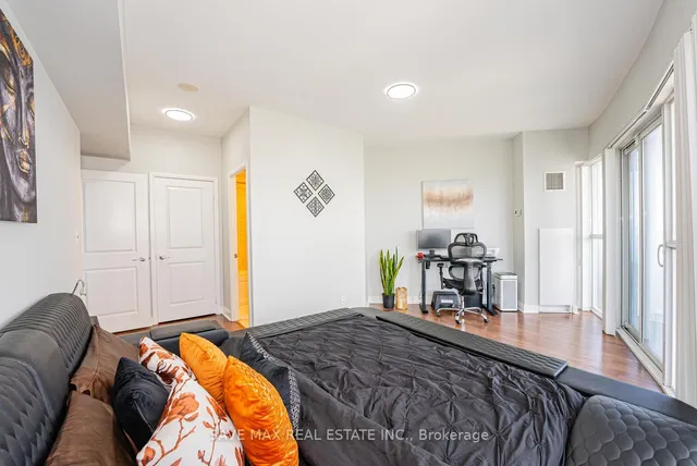 Additional property image - 60 Absolute Ave Unit 3506