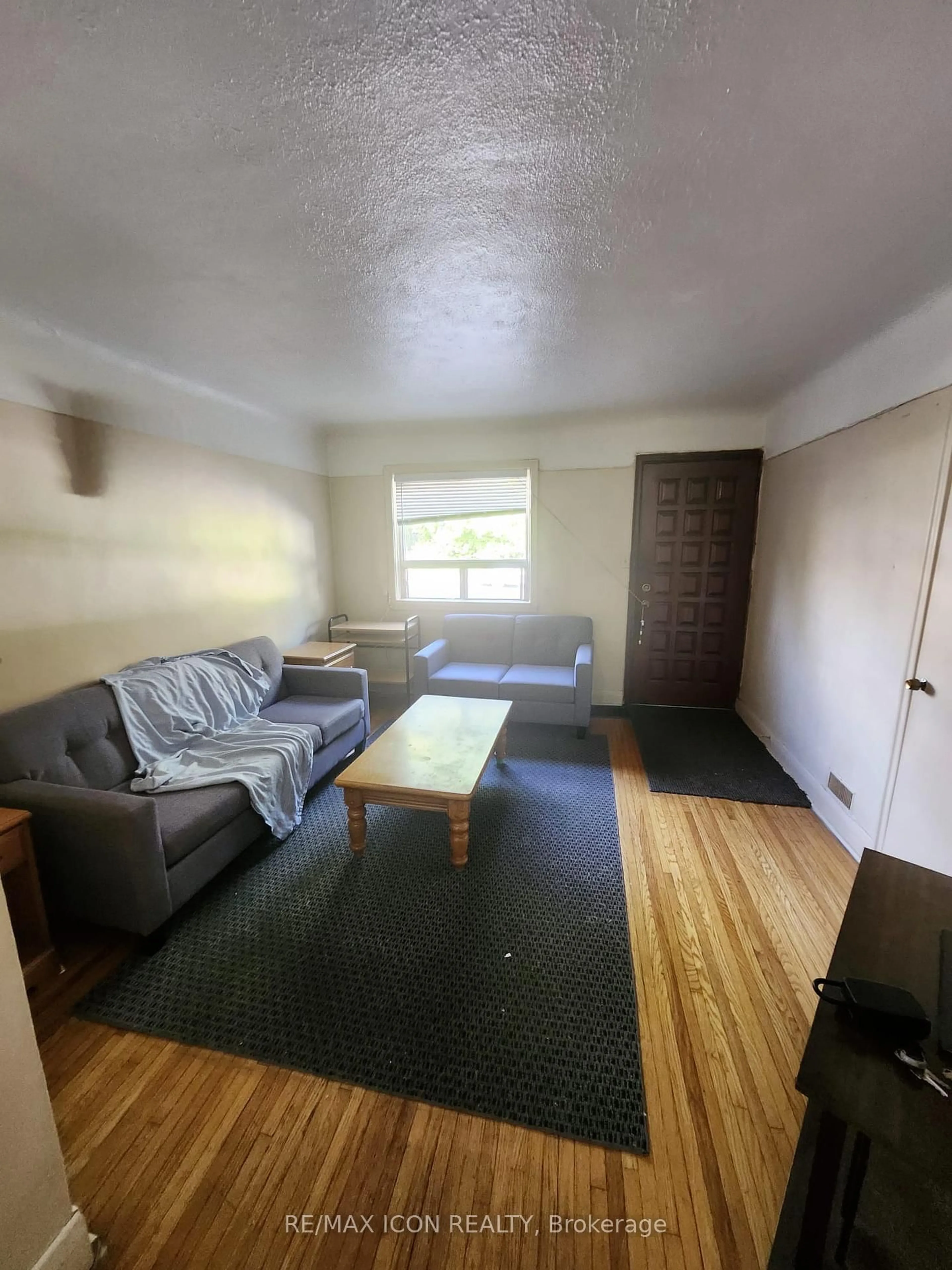 A pic of a room for 44 Haverson Blvd, Toronto Ontario M6M 3J6