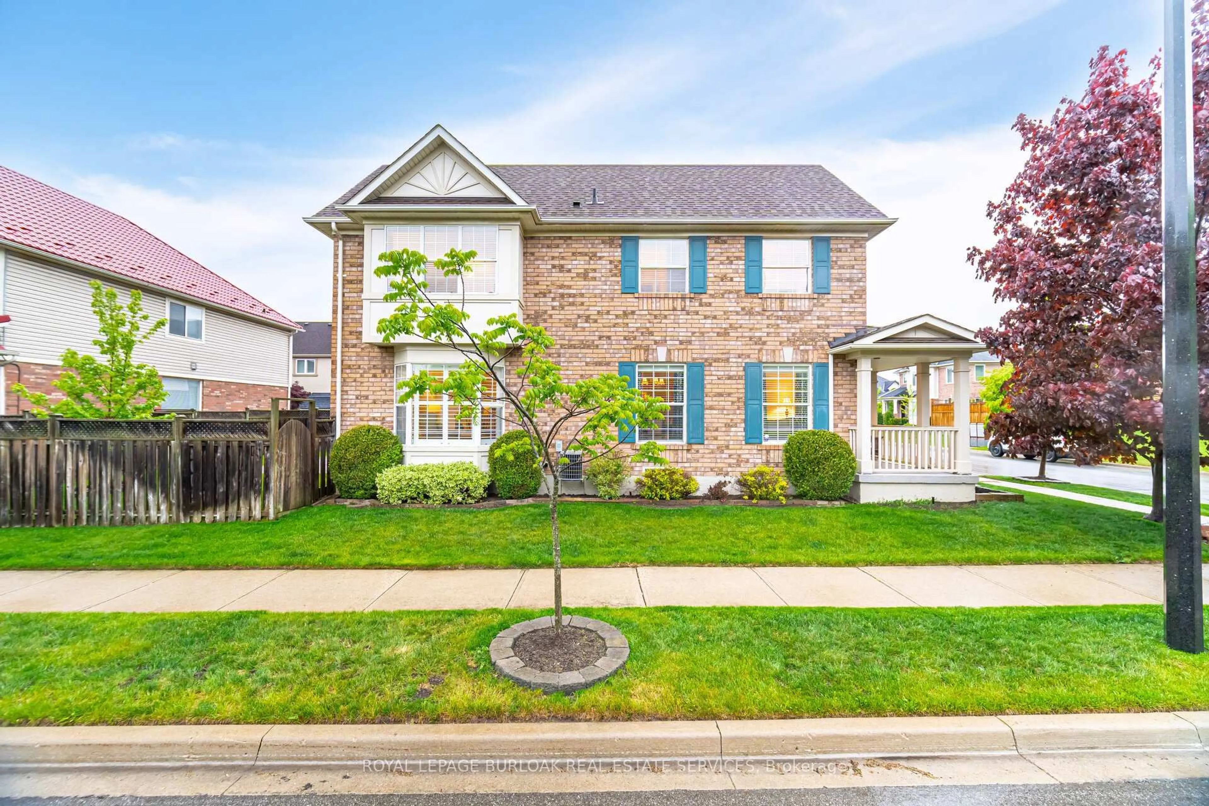 Home with brick exterior material, street for 908 Lancaster Blvd, Milton Ontario L9T 6A4