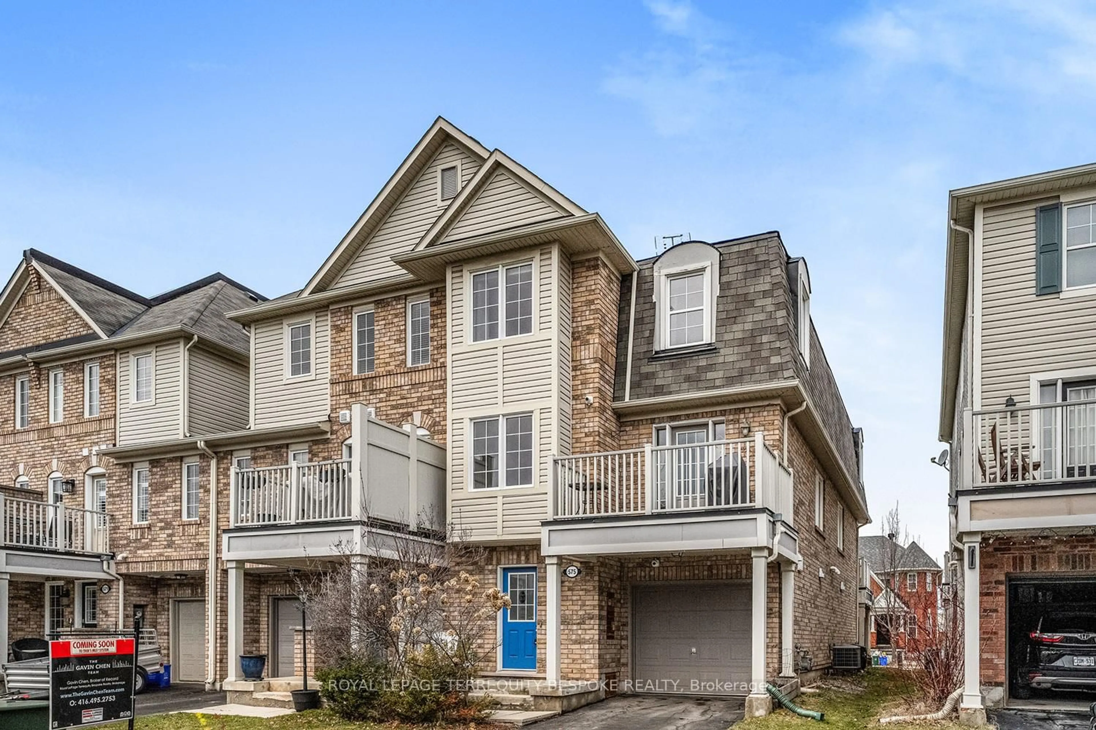 Home with brick exterior material, street for 575 Speyer Circ, Milton Ontario L9T 0Y1