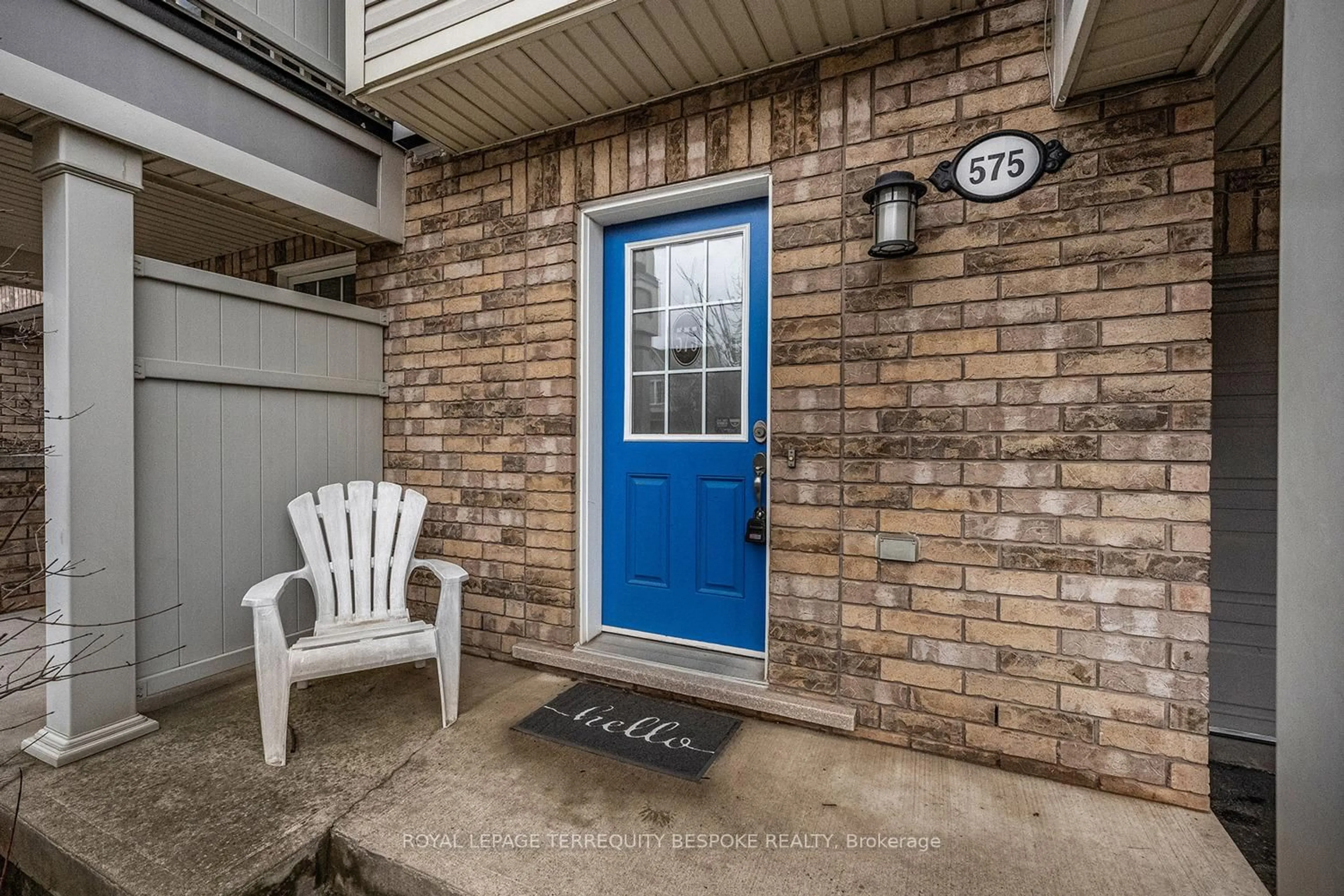 Indoor entryway for 575 Speyer Circ, Milton Ontario L9T 0Y1