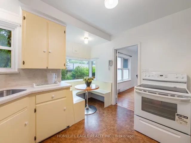 Additional property image - 6 Ashton Manr