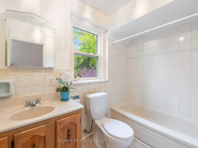 Additional property image - 6 Ashton Manr