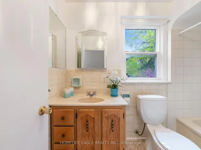 Additional property image - 6 Ashton Manr