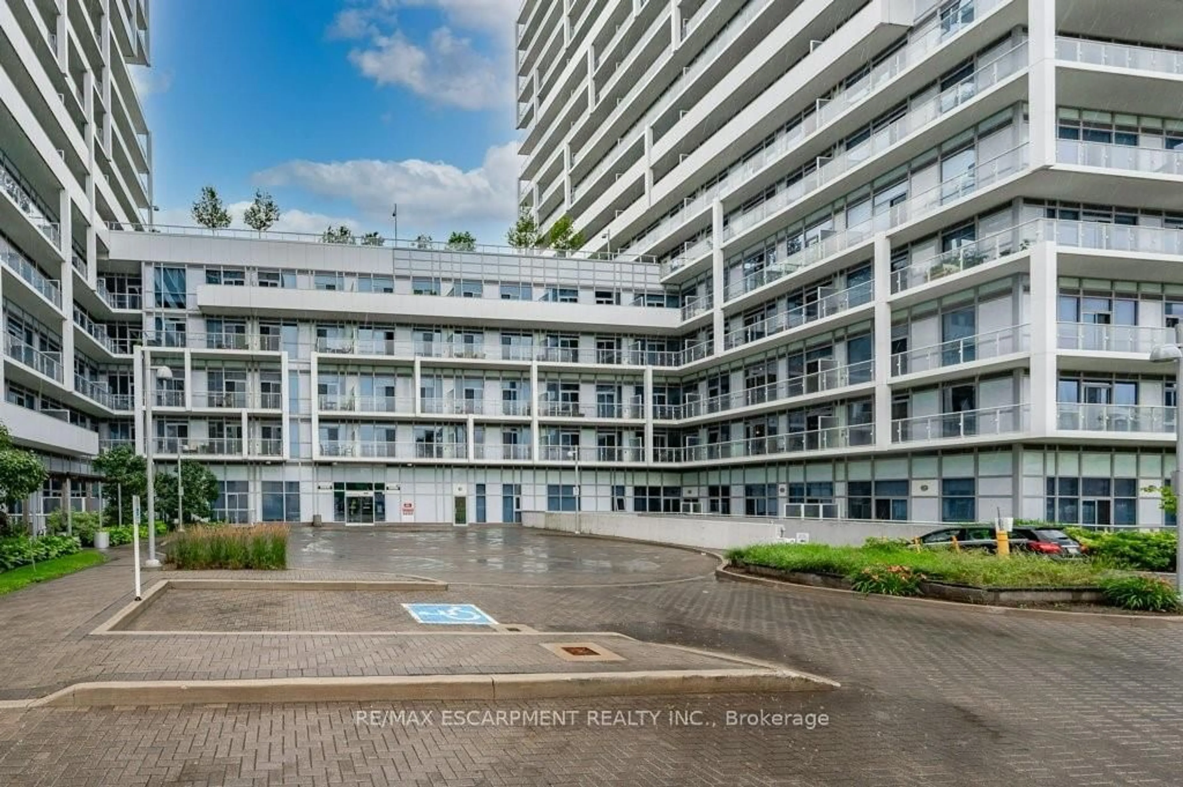 Unknown for 55 Speers Rd #901, Oakville Ontario L6K 0H9