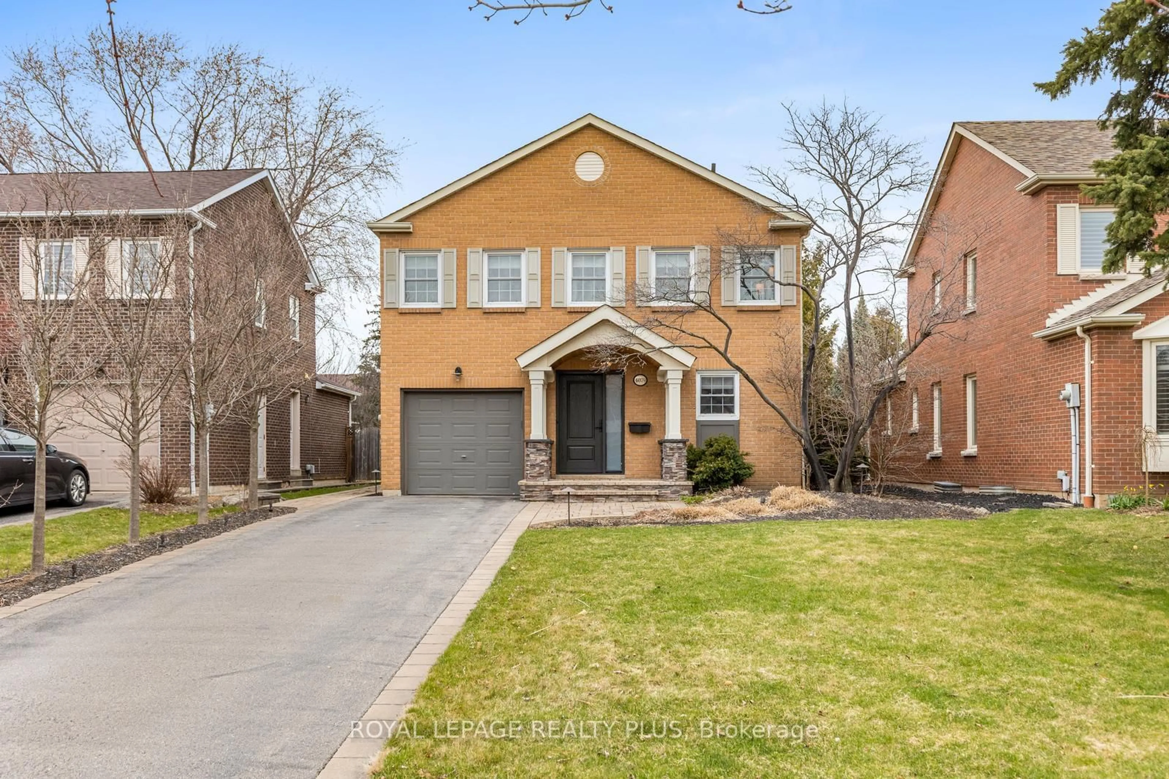 Home with brick exterior material, street for 4079 Treetop Cres, Mississauga Ontario L5L 2L6