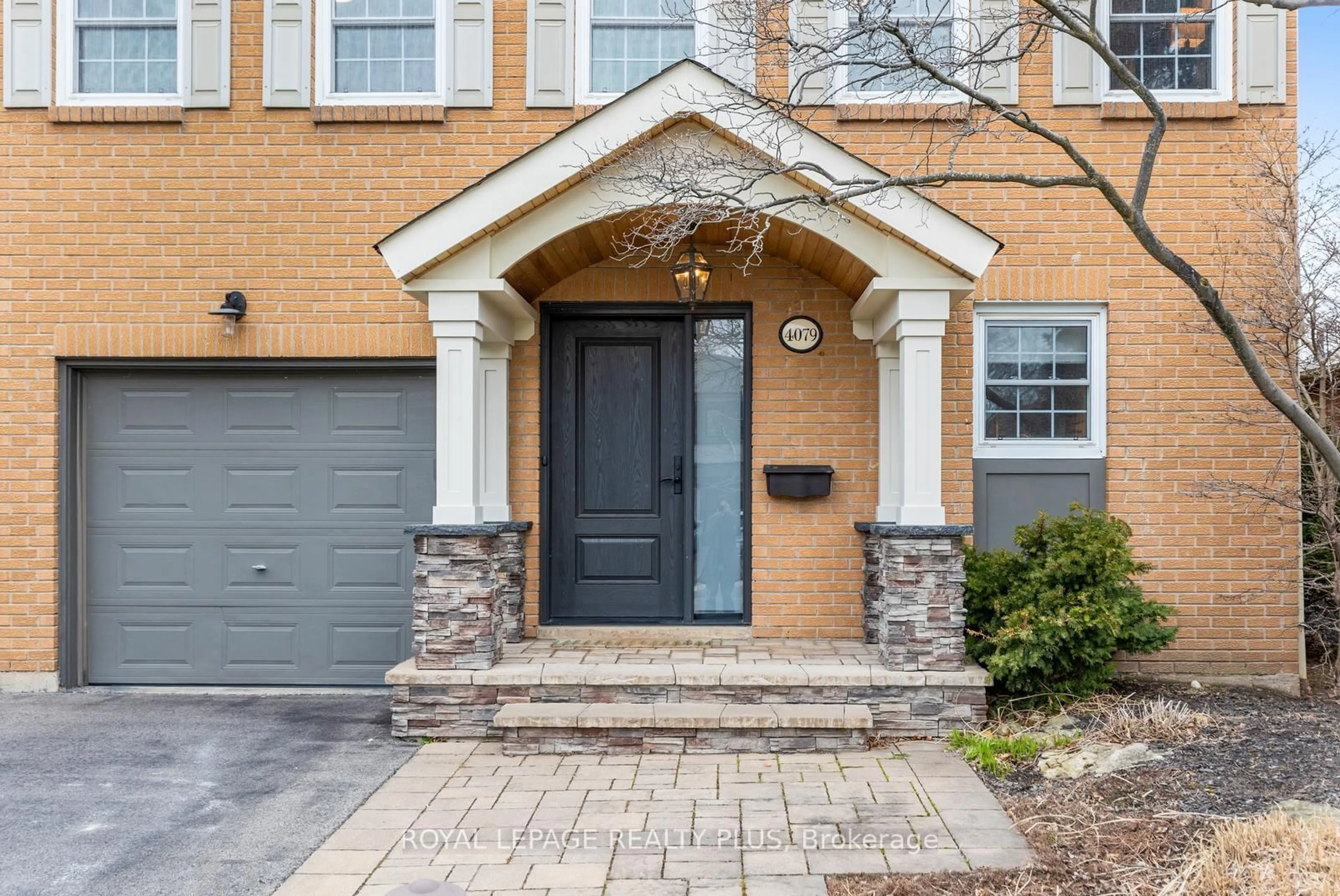 Home with brick exterior material, street for 4079 Treetop Cres, Mississauga Ontario L5L 2L6