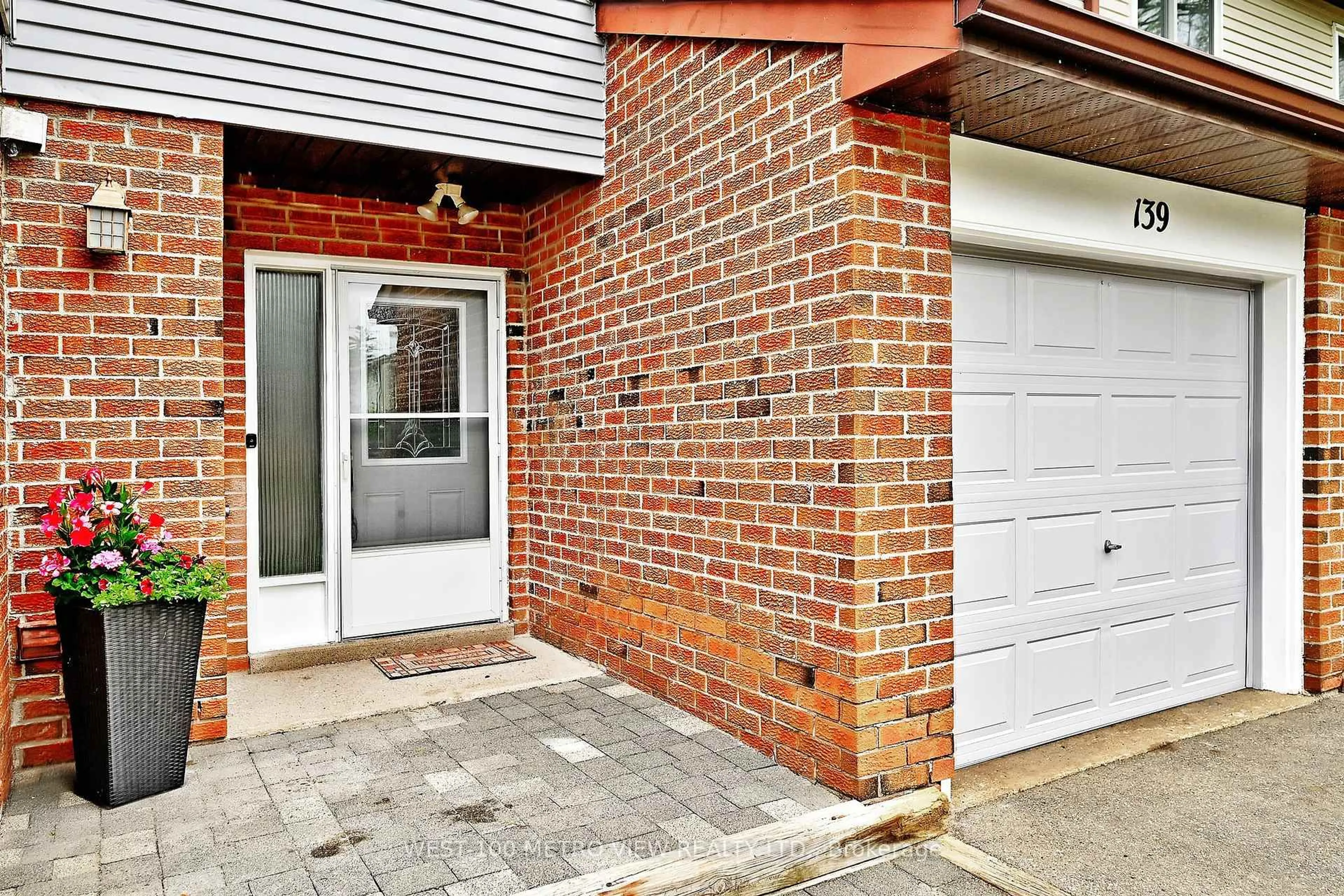 Home with brick exterior material, street for 139 John St, Halton Hills Ontario L7G 5A2
