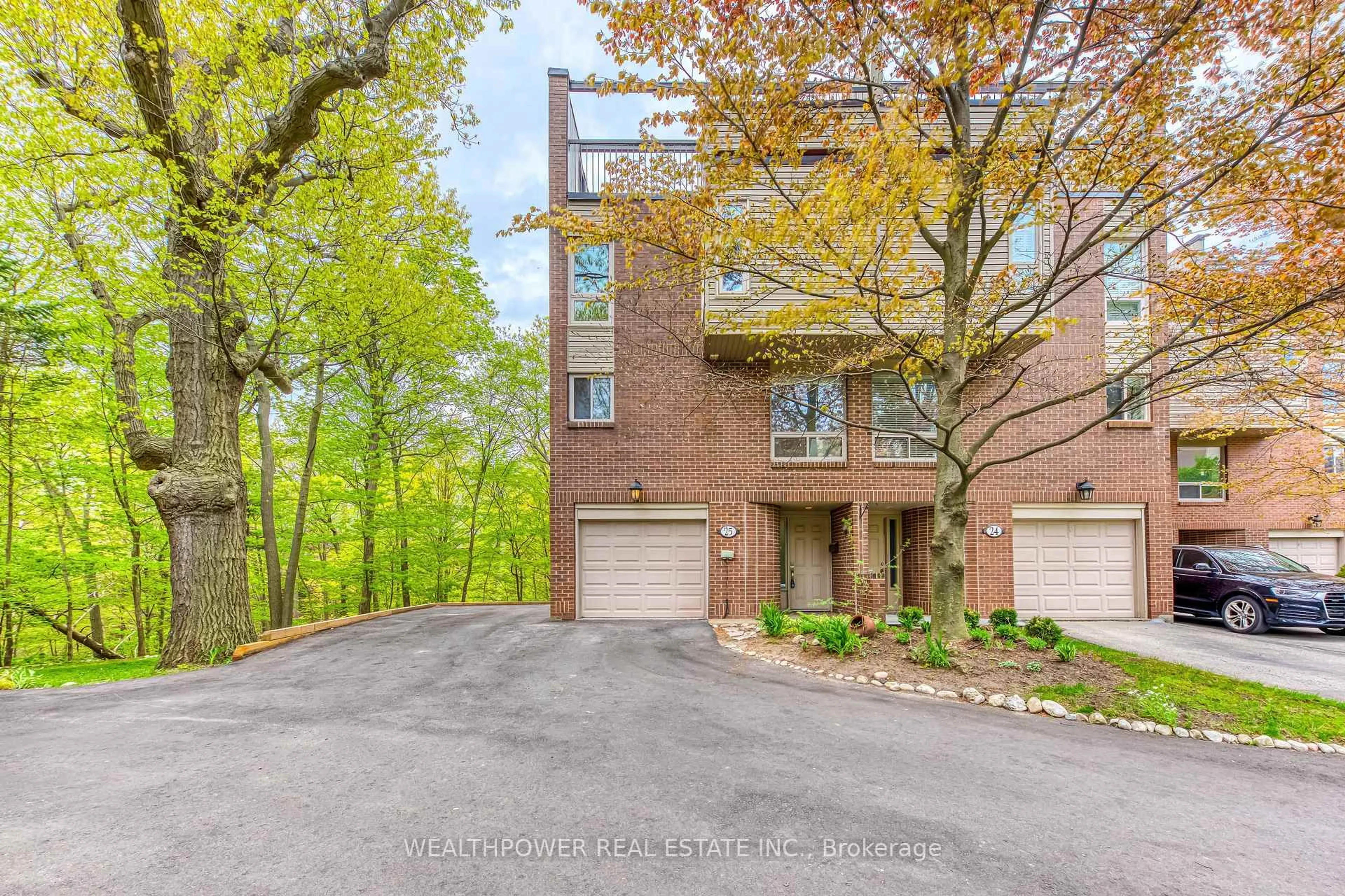 Home with brick exterior material, street for 1250 Marlborough Crt #25, Oakville Ontario L6H 2W7