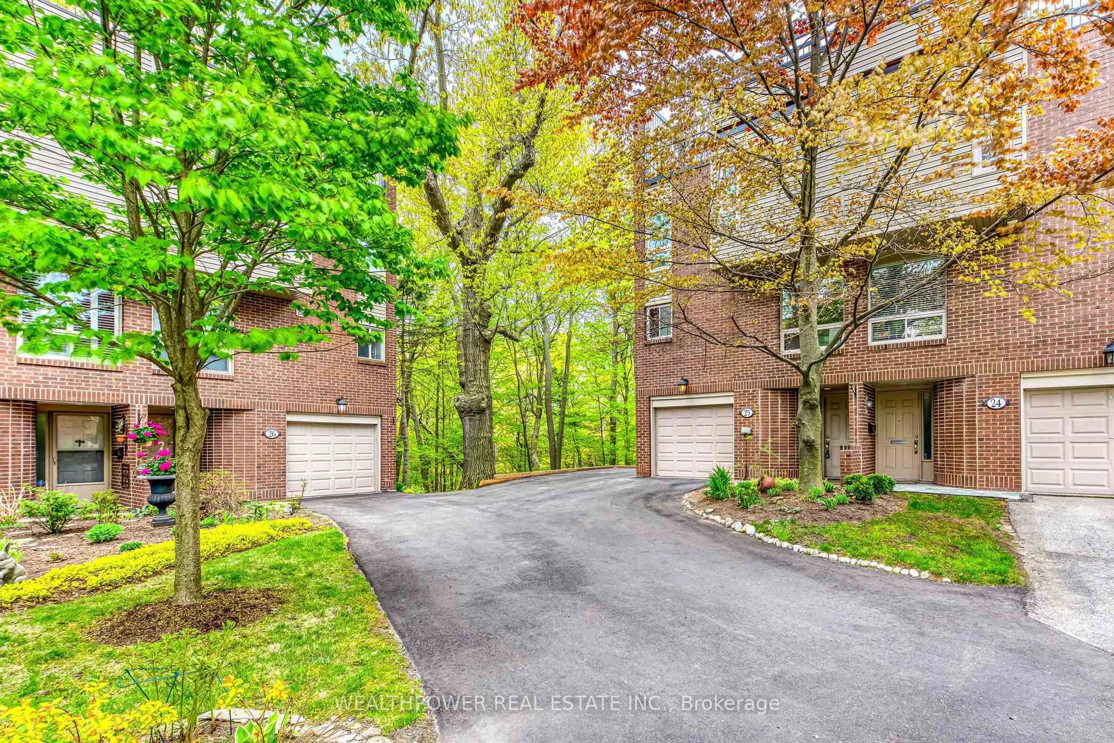 Unknown for 1250 Marlborough Crt #25, Oakville Ontario L6H 2W7