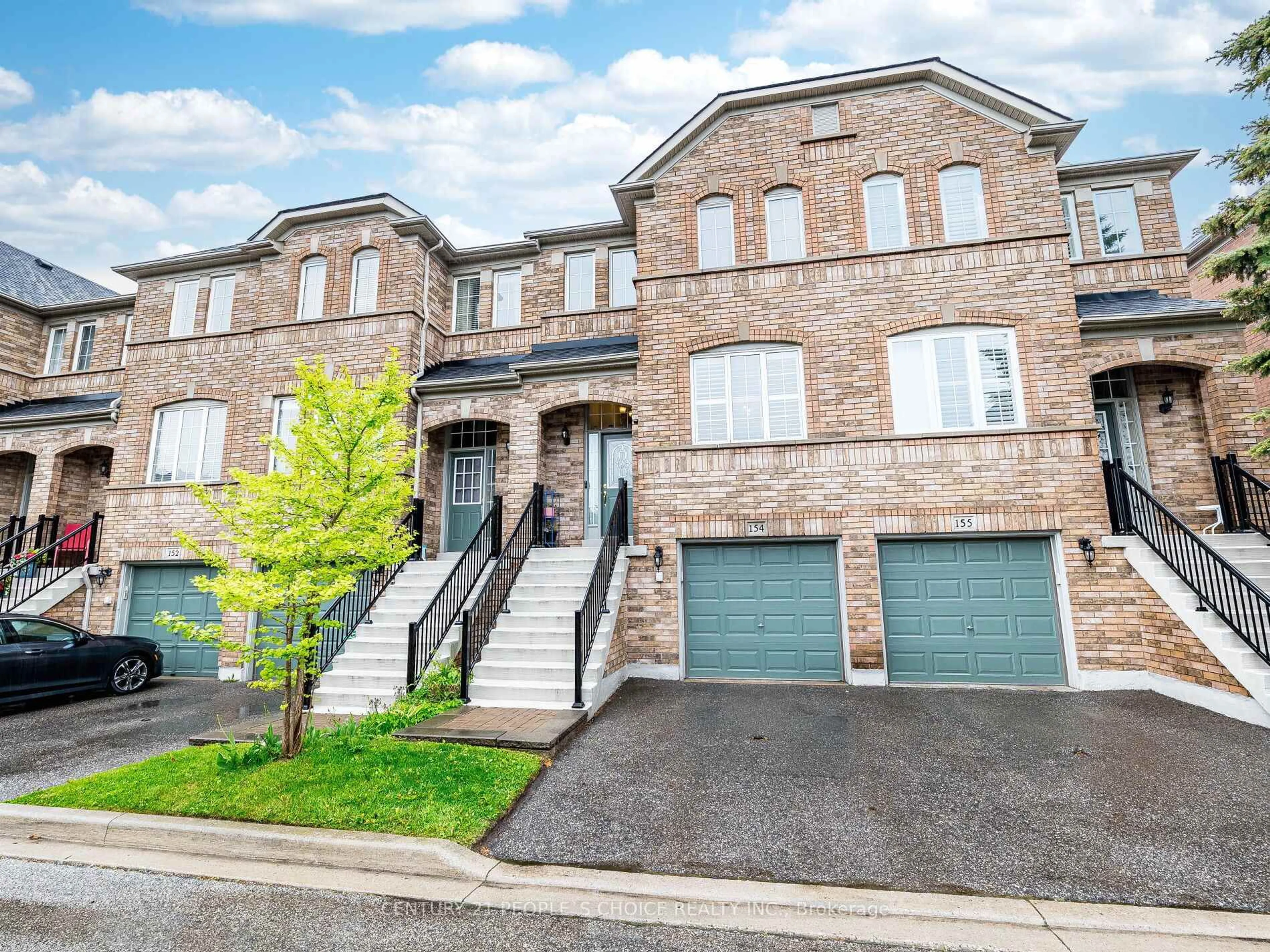 Home with brick exterior material, street for 5530 Glen Erin Dr #154, Mississauga Ontario L5M 6E8