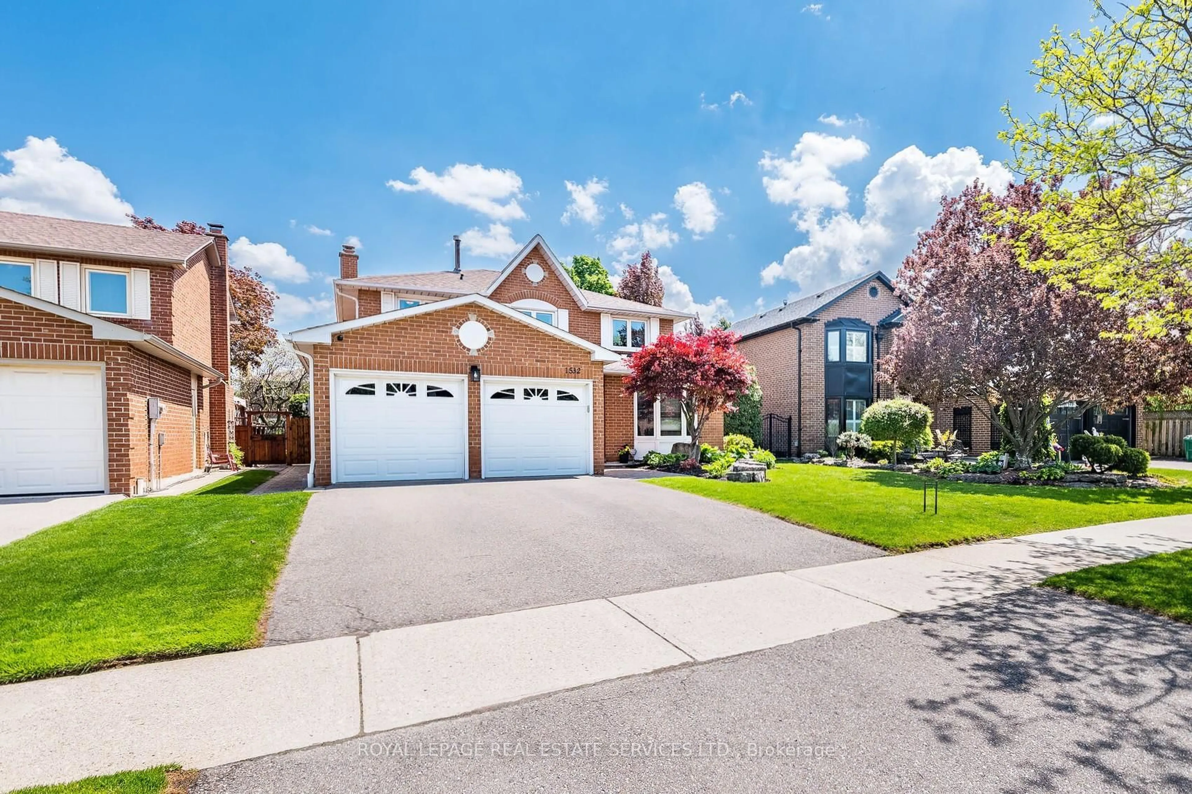 Unknown for 1532 Lovelady Cres, Mississauga Ontario L4W 2Z1