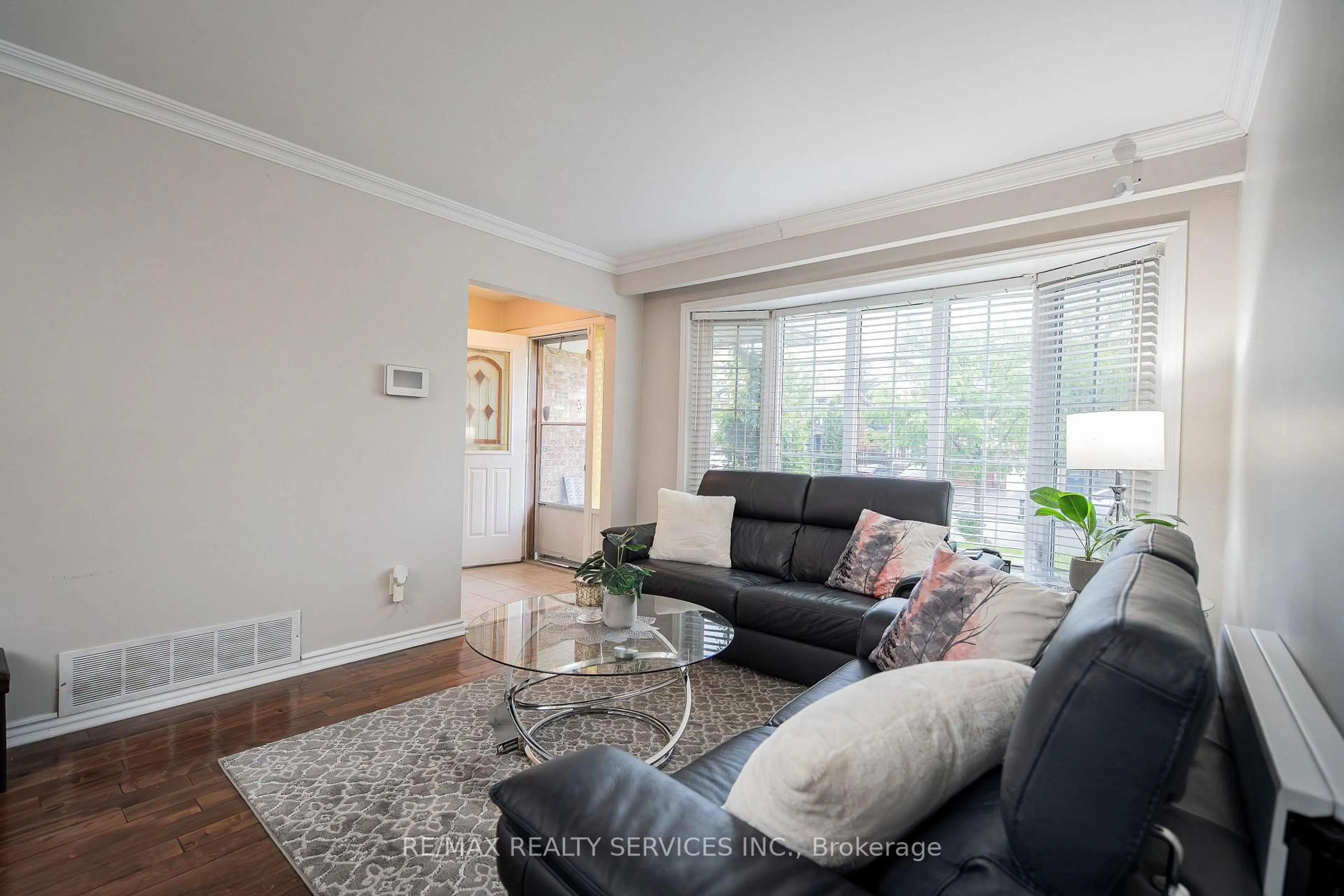 Living room with furniture, unknown for 41 Mallard Cres, Brampton Ontario L6S 2T7