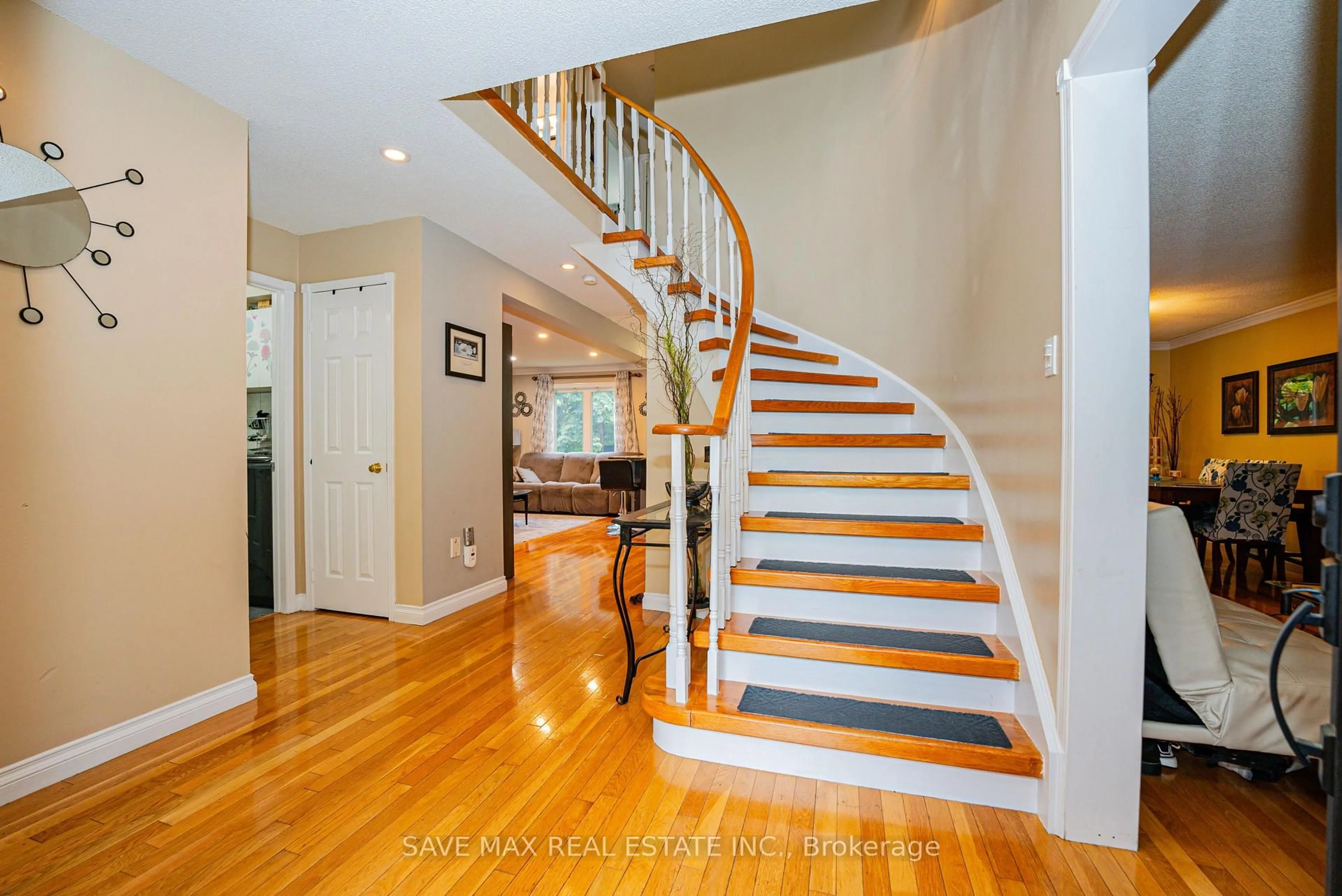 Unknown for 62 Laurelcrest St, Brampton Ontario L6S 5W3