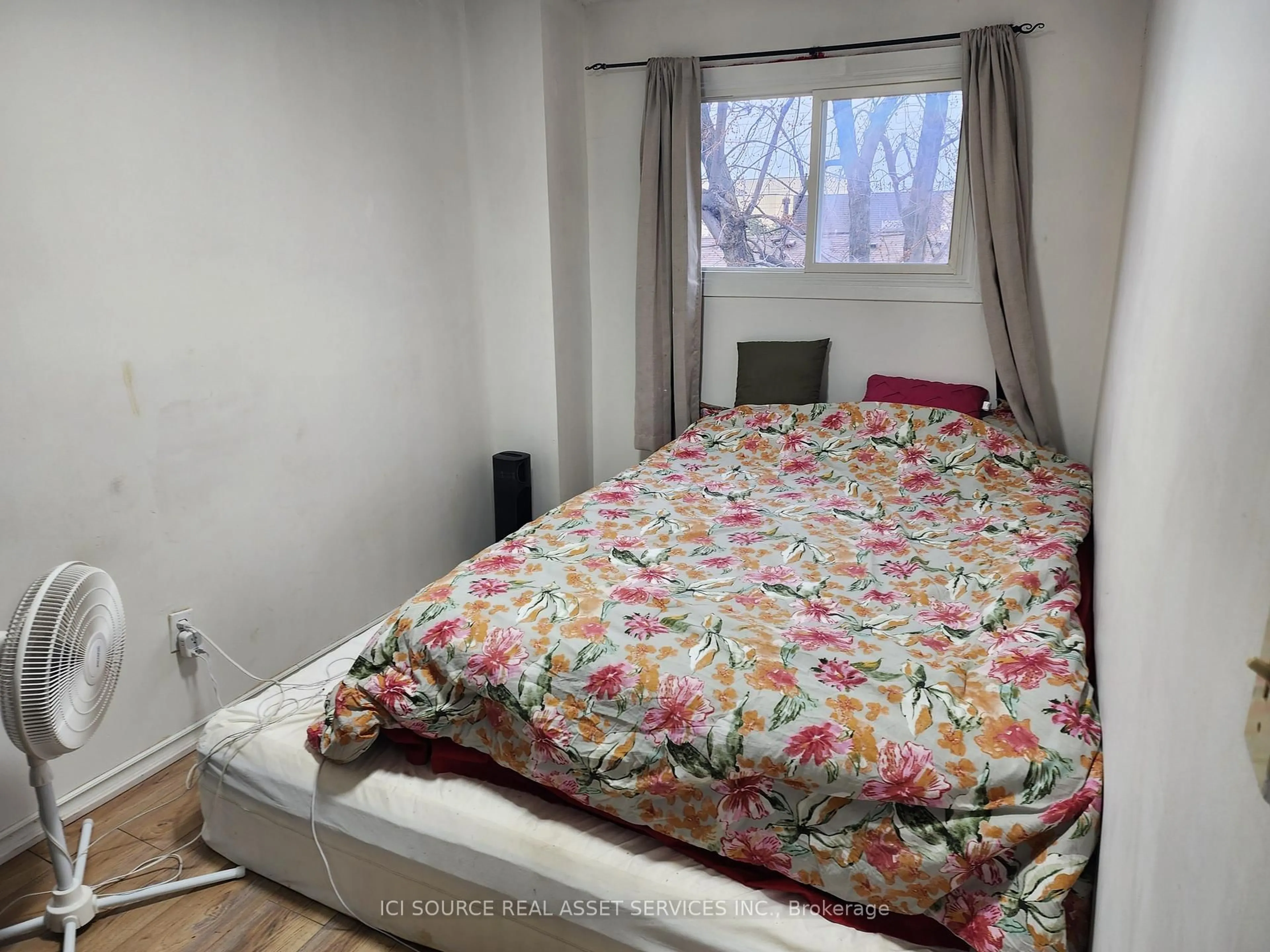 A pic of a room for 66 Enmount Dr, Brampton Ontario L6T 4C9