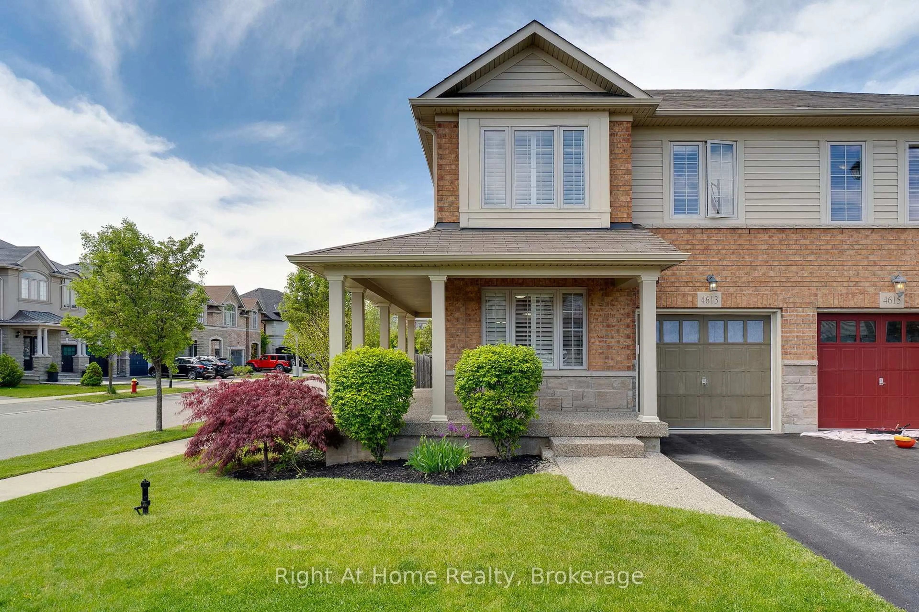 Home with brick exterior material, street for 4613 Thomas Alton Blvd, Burlington Ontario L7M 0L9