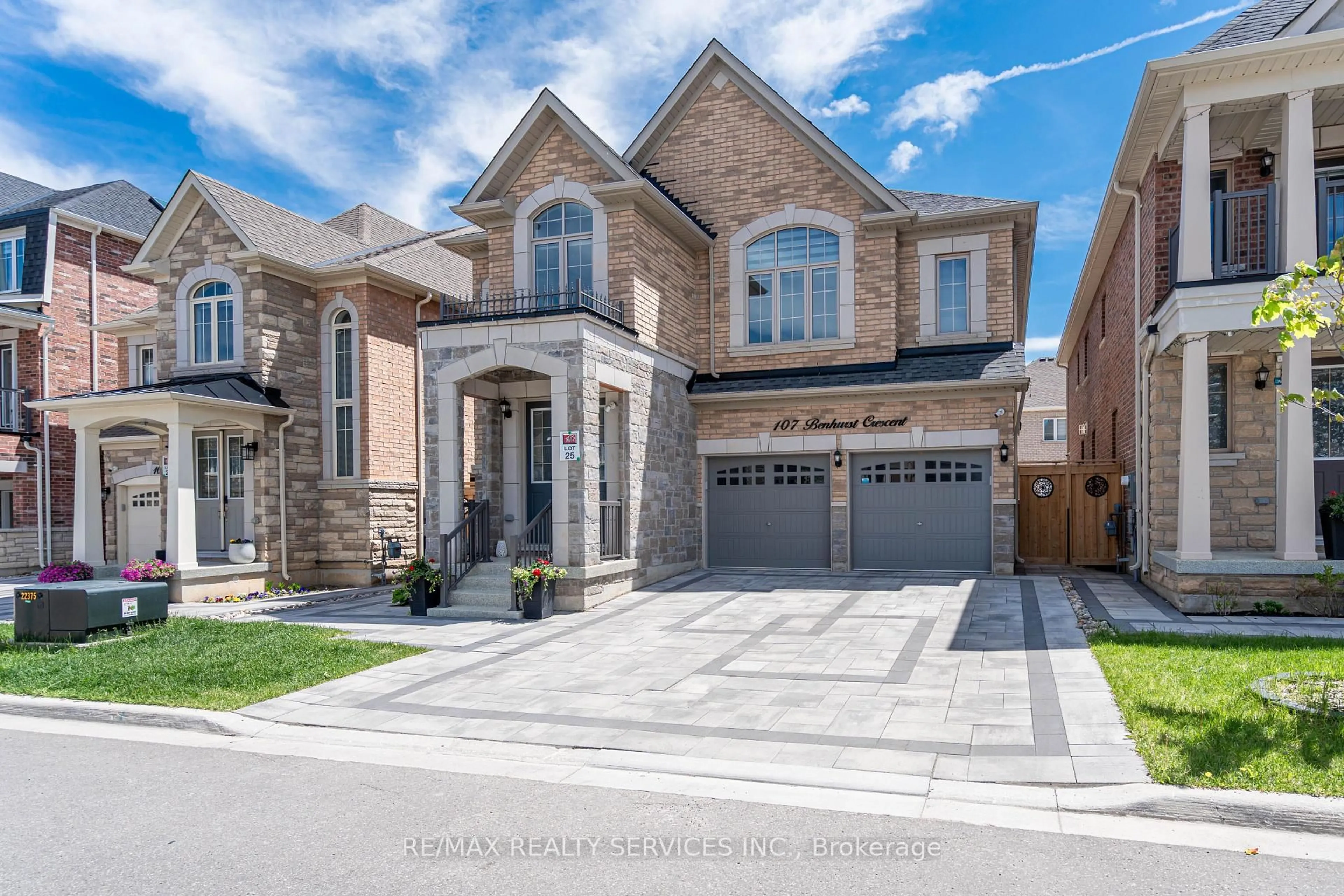Home with brick exterior material, street for 107 Benhurst Cres, Brampton Ontario L7A 5A4