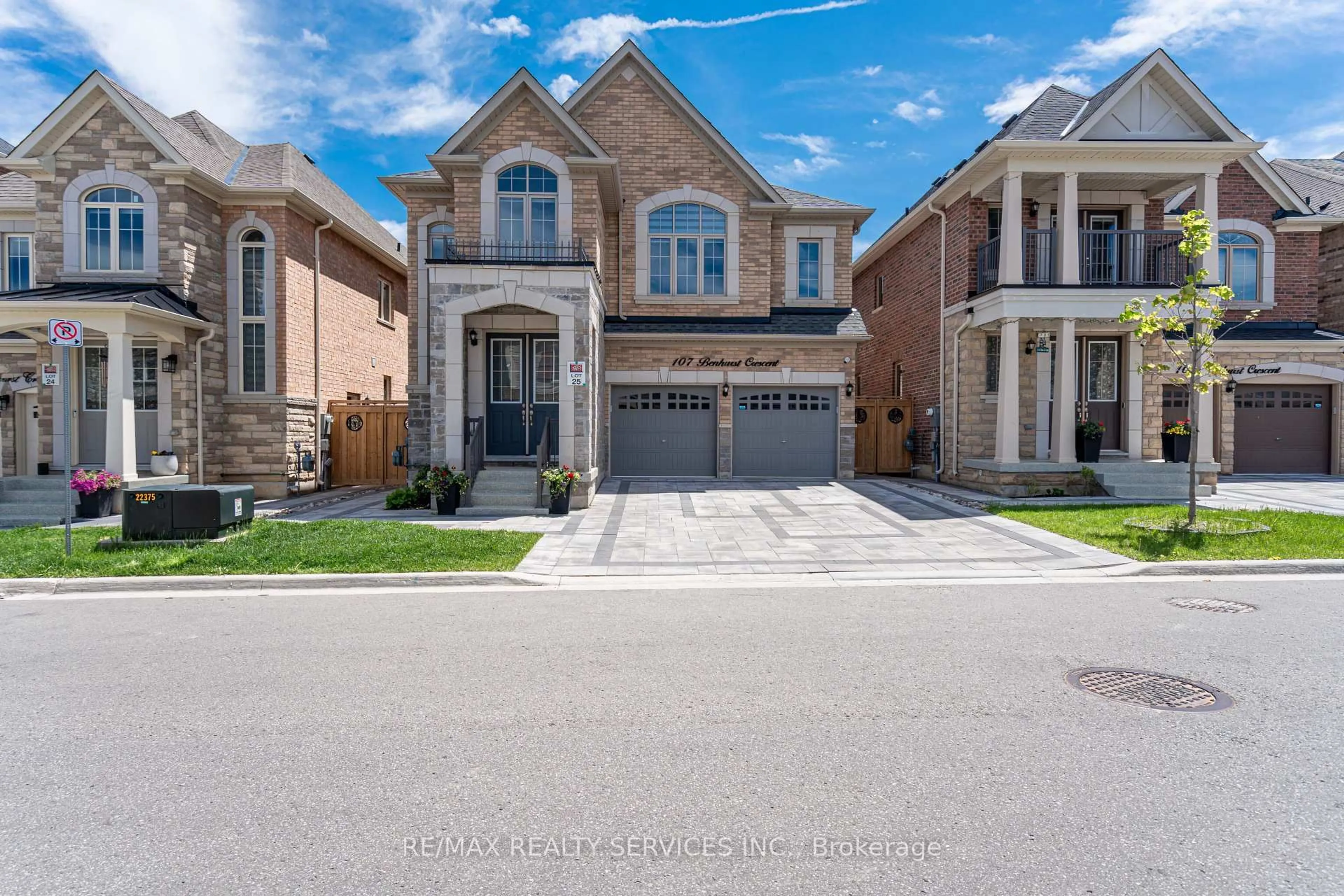 Home with brick exterior material, street for 107 Benhurst Cres, Brampton Ontario L7A 5A4