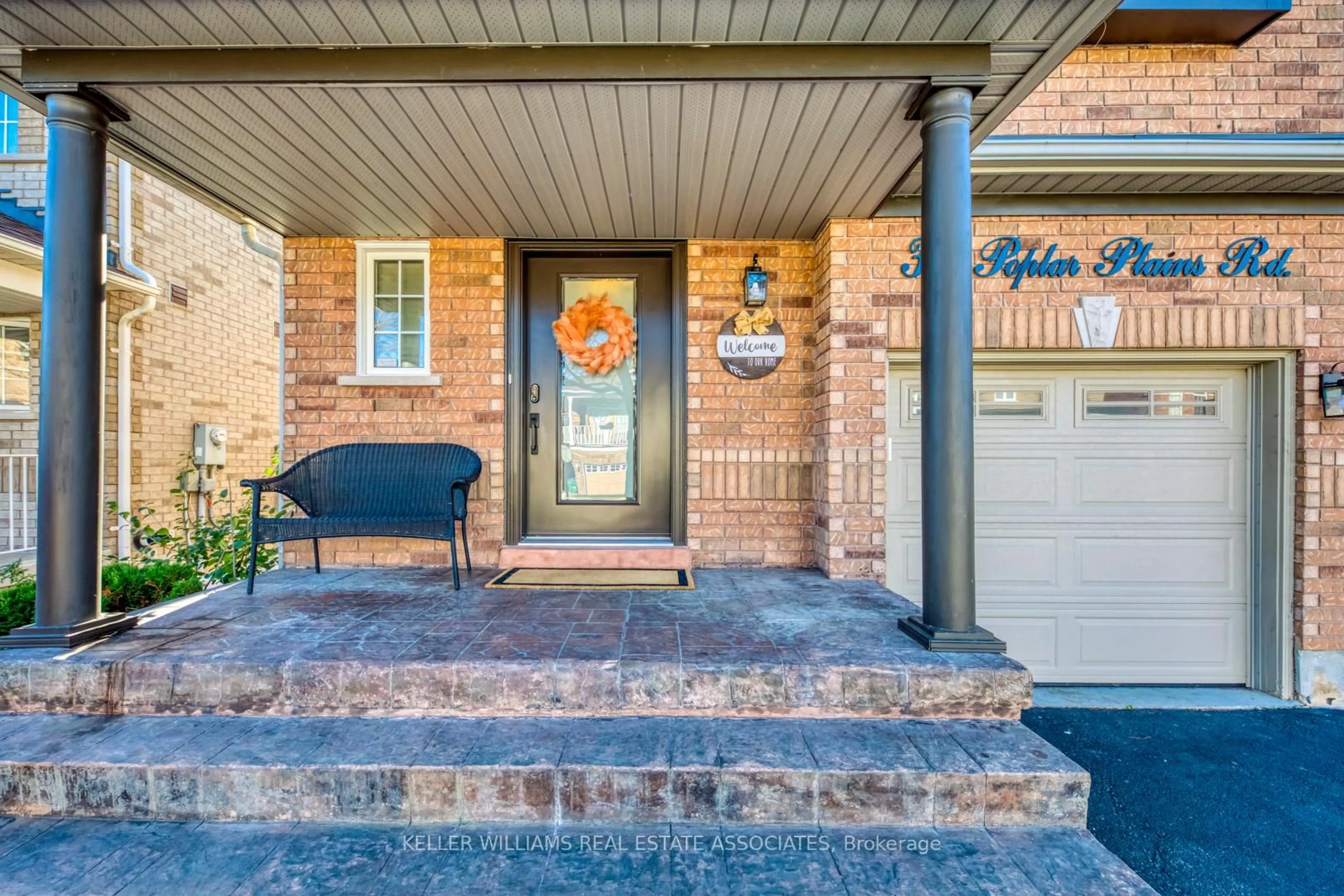 Unknown for 30 Poplar Plains Rd, Brampton Ontario L7A 1Z5