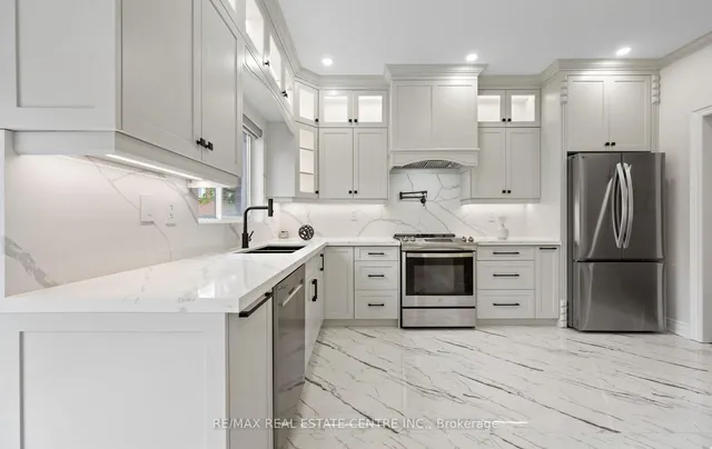 Additional image 30 of 50 Amboise Cres
