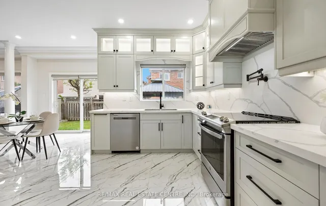 Additional image 26 of 50 Amboise Cres
