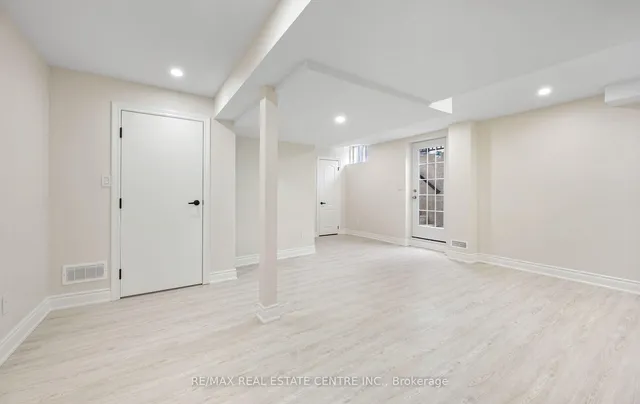 Additional image 12 of 50 Amboise Cres