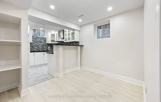 Additional image 10 of 50 Amboise Cres