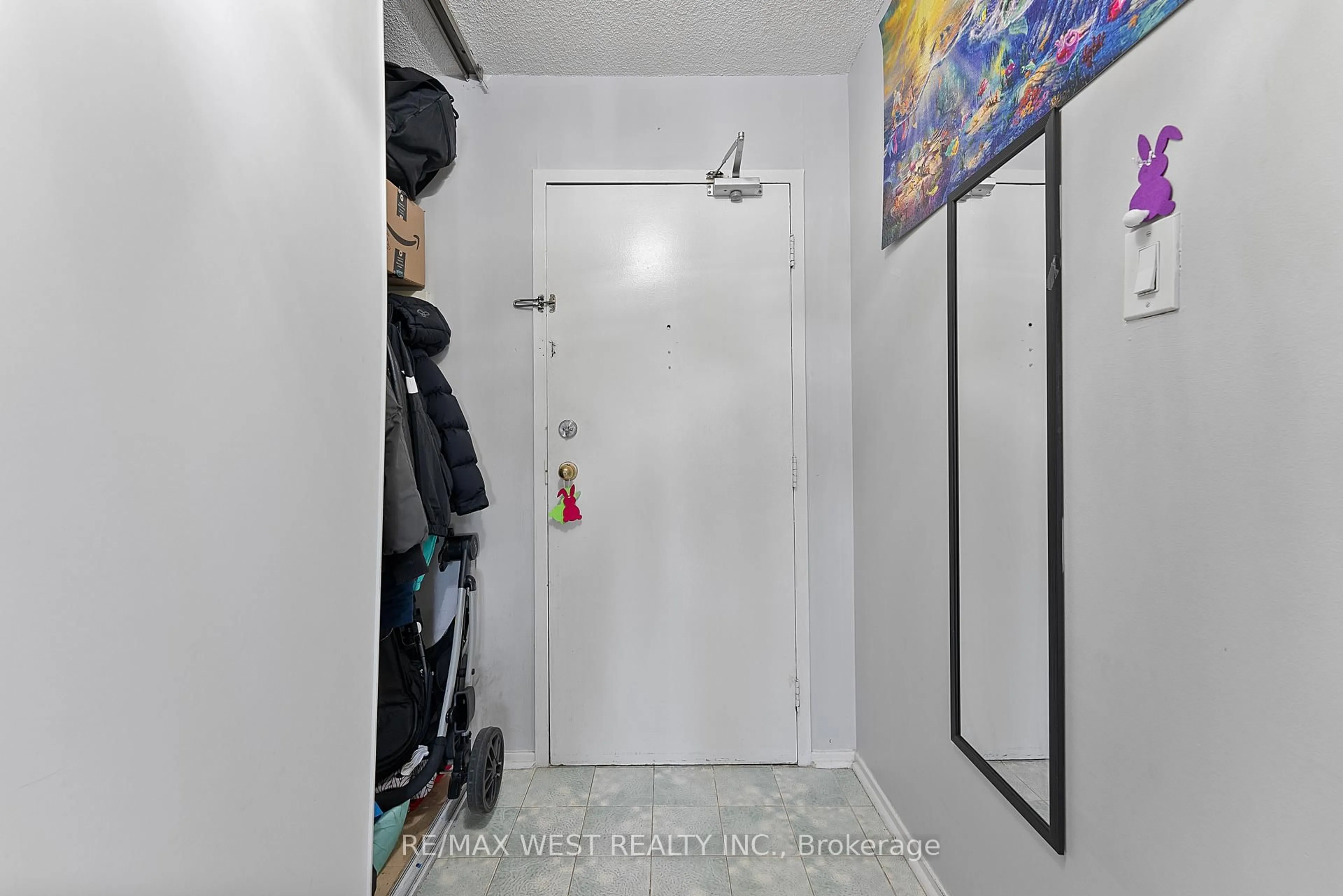 Unknown for 238 Albion Rd #207, Toronto Ontario M9W 6A7