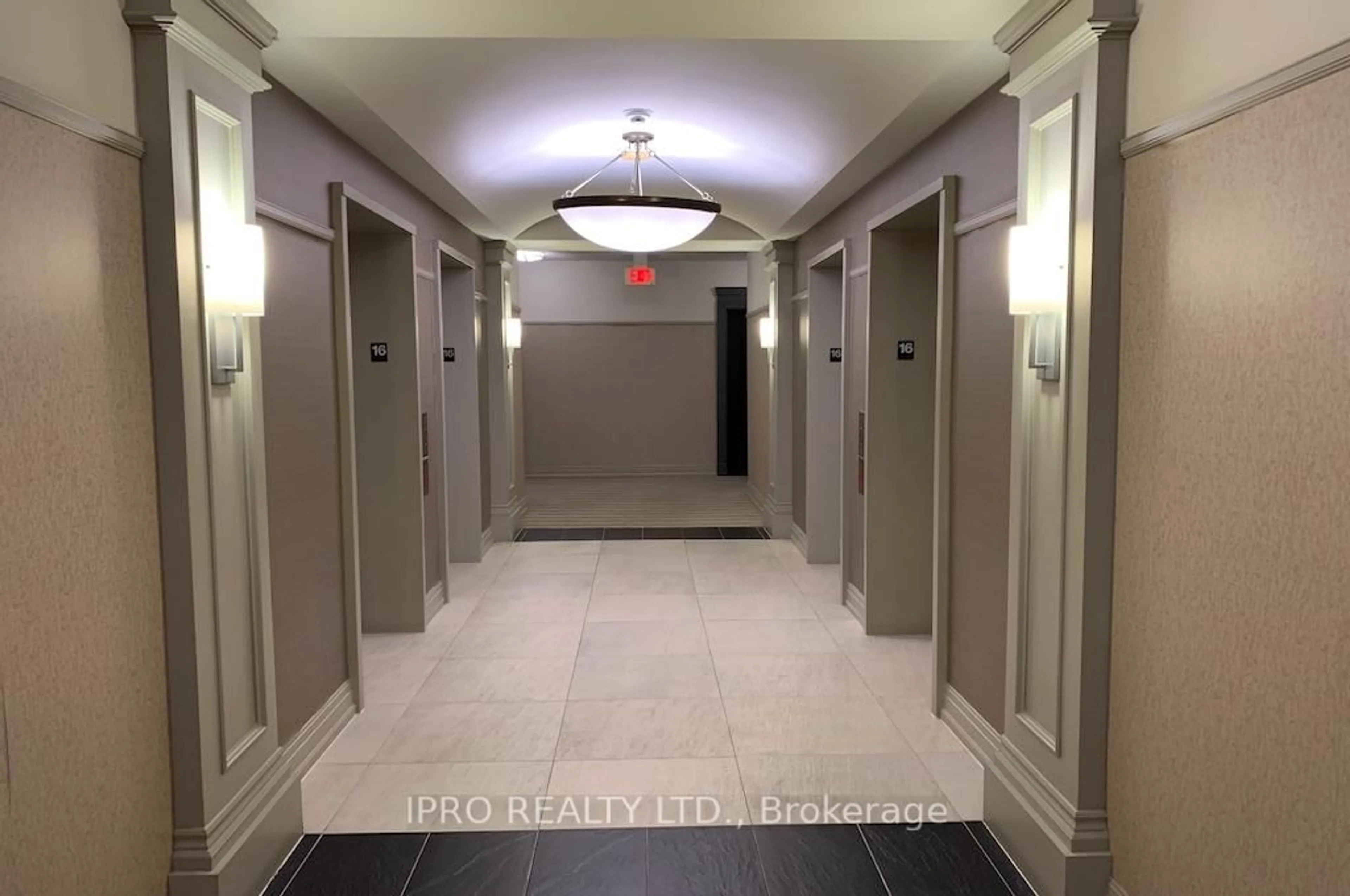 Indoor foyer for 388 Prince of Wales Dr #1610, Mississauga Ontario L5B 0A1