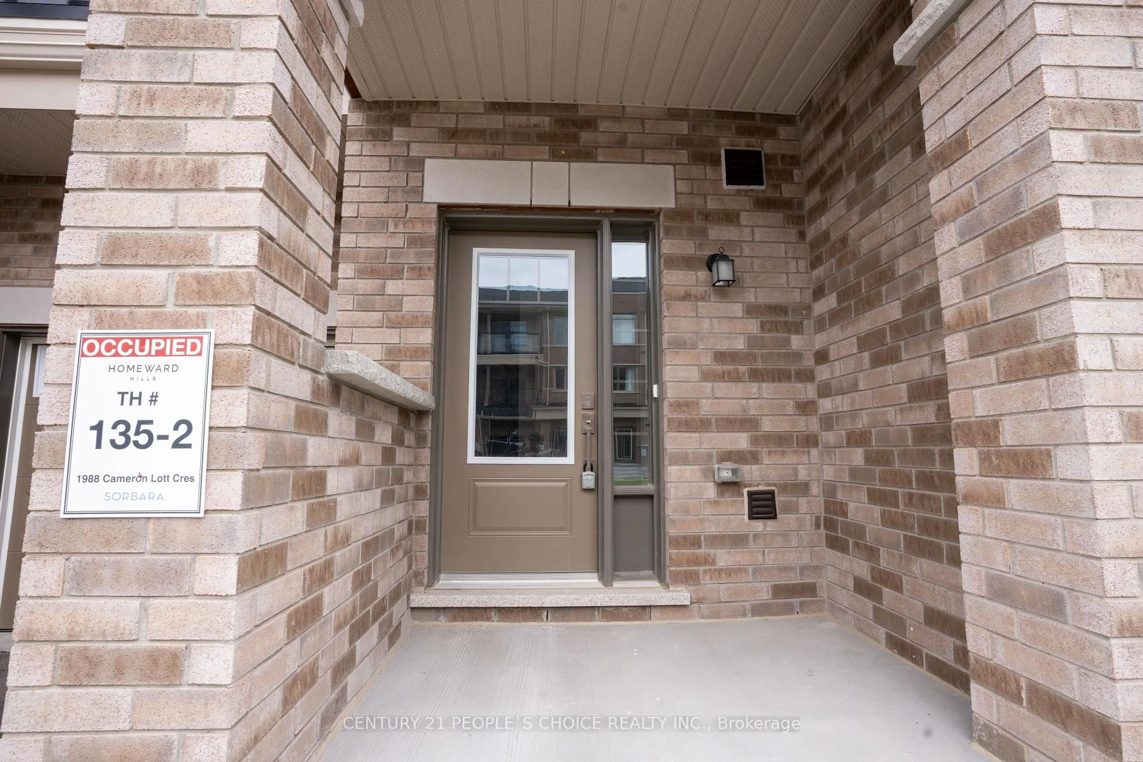 Indoor entryway for 19 Sunset Blvd, Brampton Ontario L1X 1W7