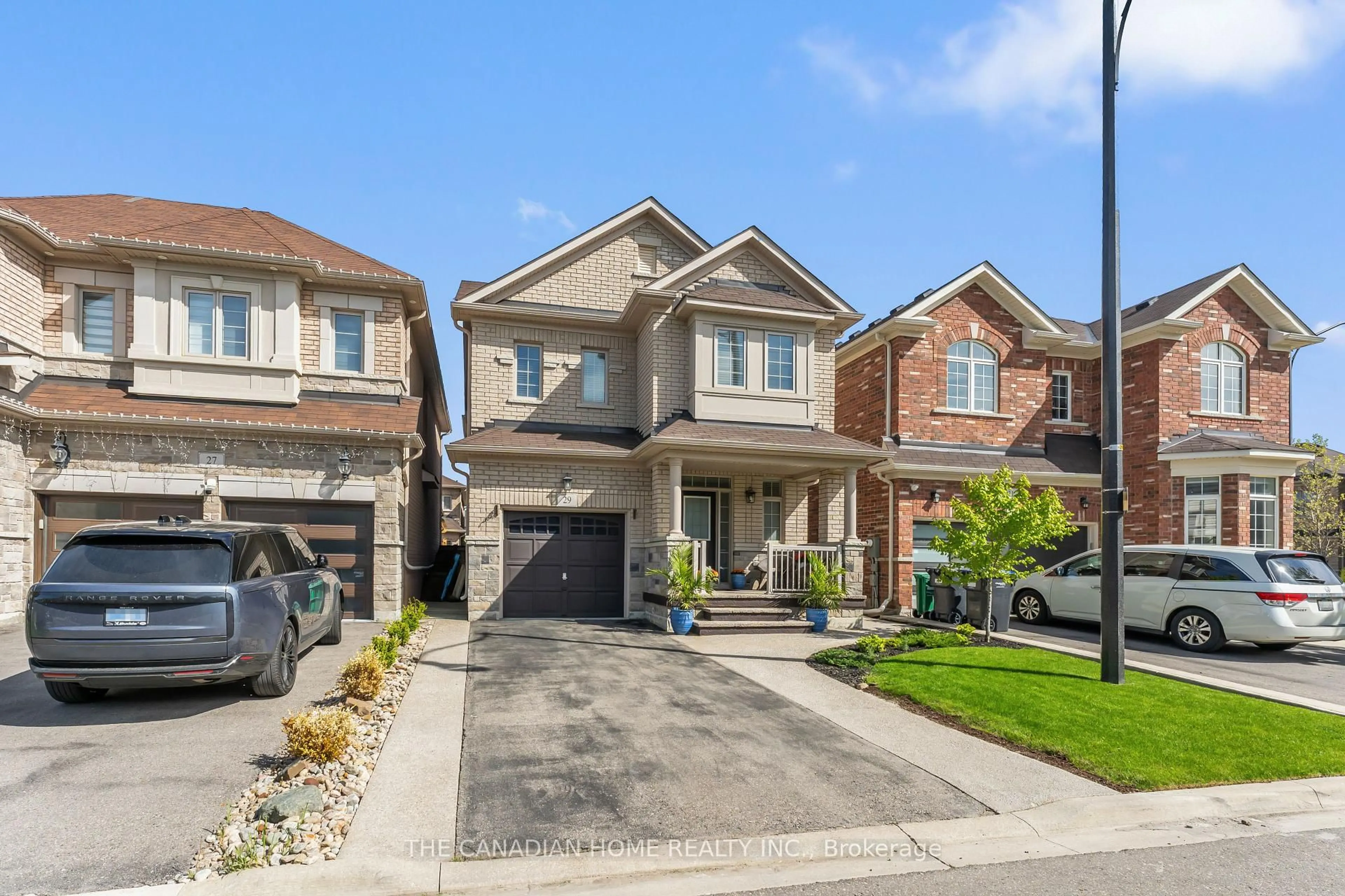 Home with brick exterior material, street for 29 Masken Circ, Brampton Ontario L7A 4K3