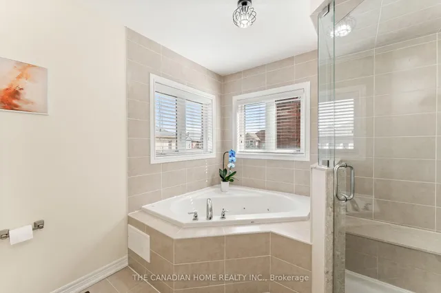 Additional property image - 29 Masken Circ